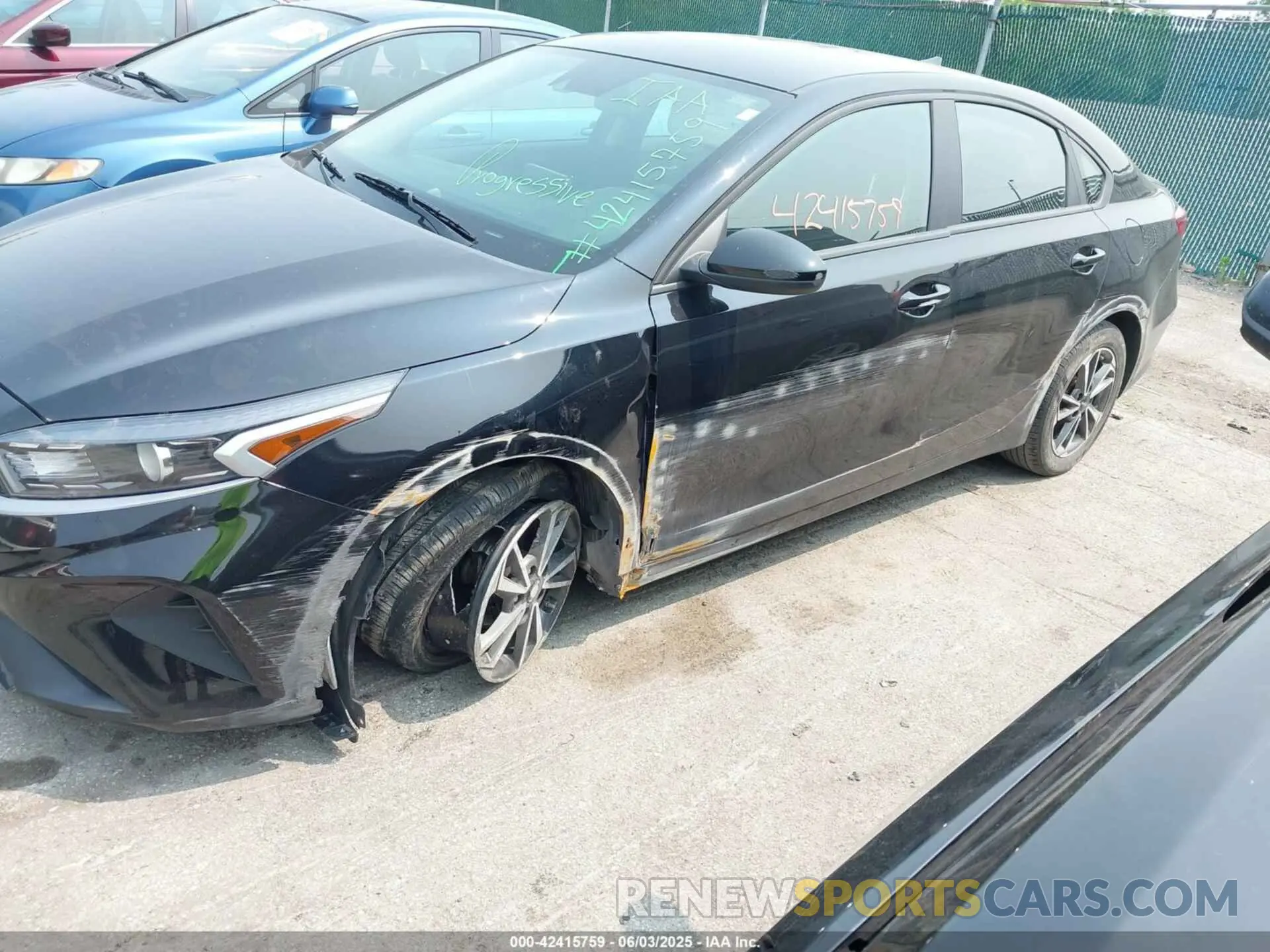 6 Photograph of a damaged car 3KPF24AD7PE531713 KIA FORTE 2023