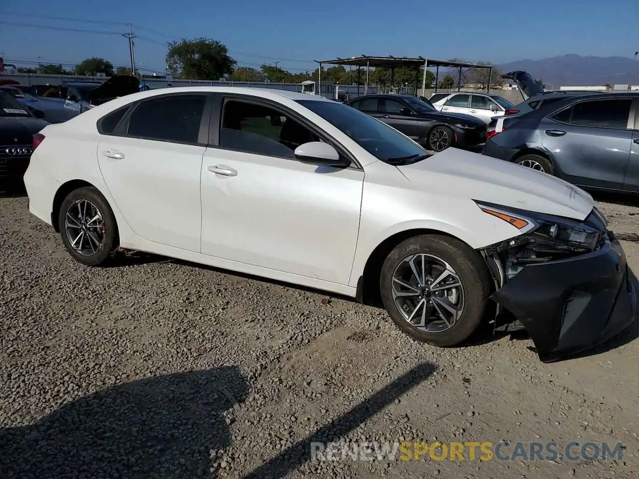 4 Photograph of a damaged car 3KPF24AD7PE544364 KIA FORTE 2023