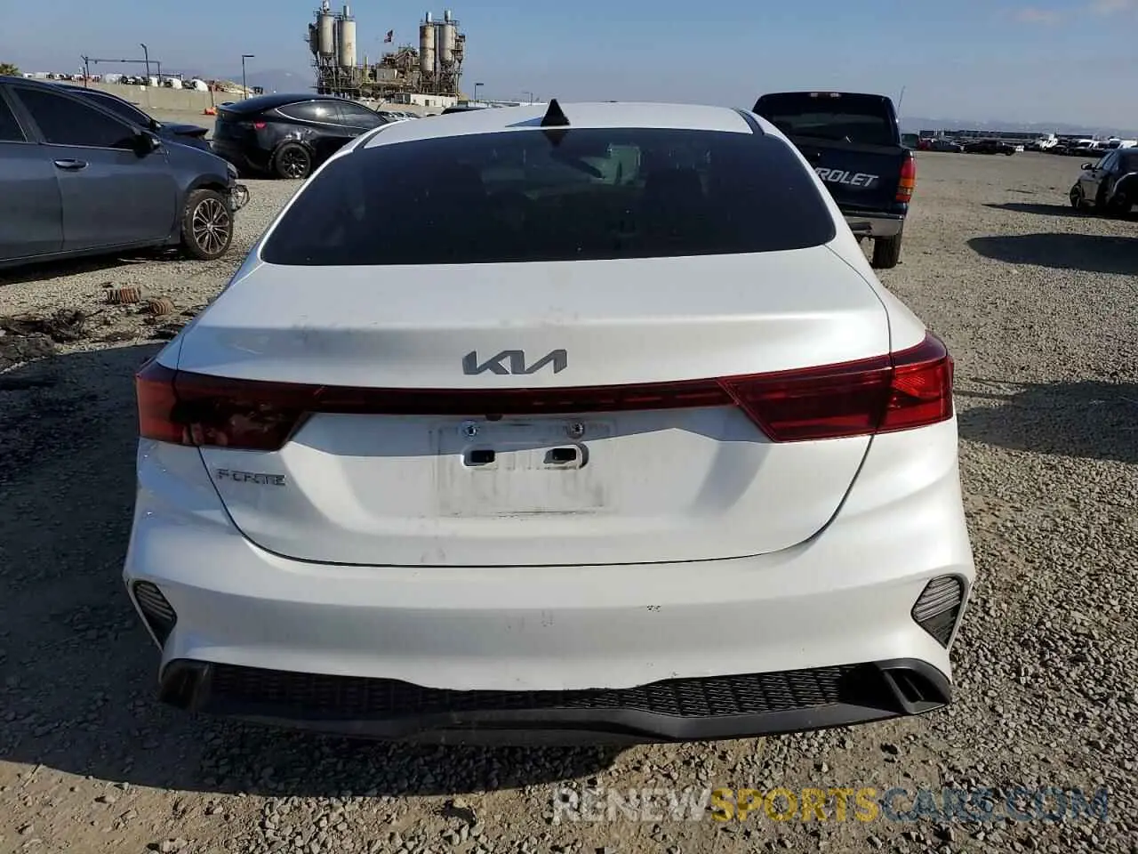 6 Photograph of a damaged car 3KPF24AD7PE544364 KIA FORTE 2023