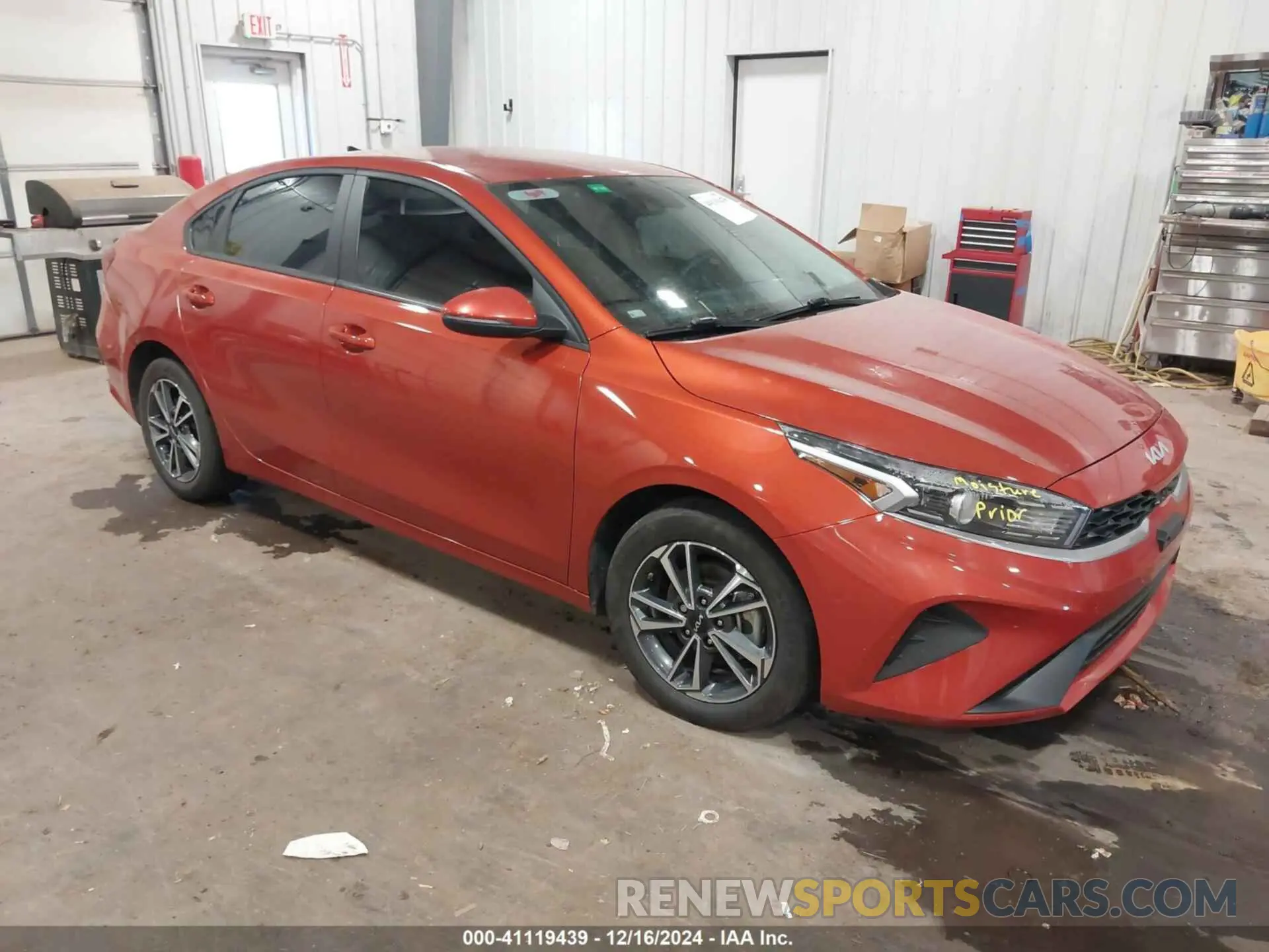 1 Photograph of a damaged car 3KPF24AD7PE560662 KIA FORTE 2023