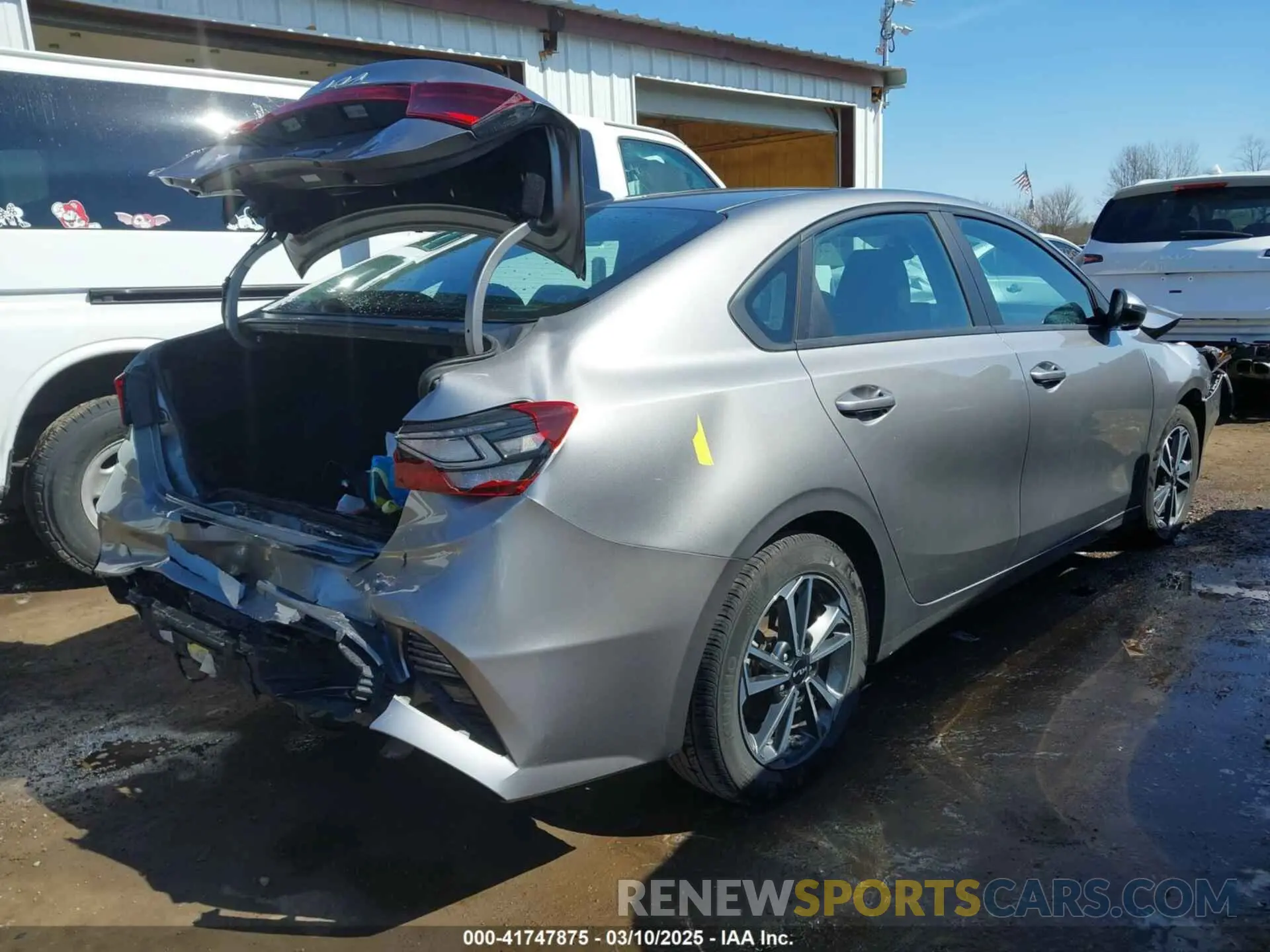 4 Photograph of a damaged car 3KPF24AD7PE561018 KIA FORTE 2023
