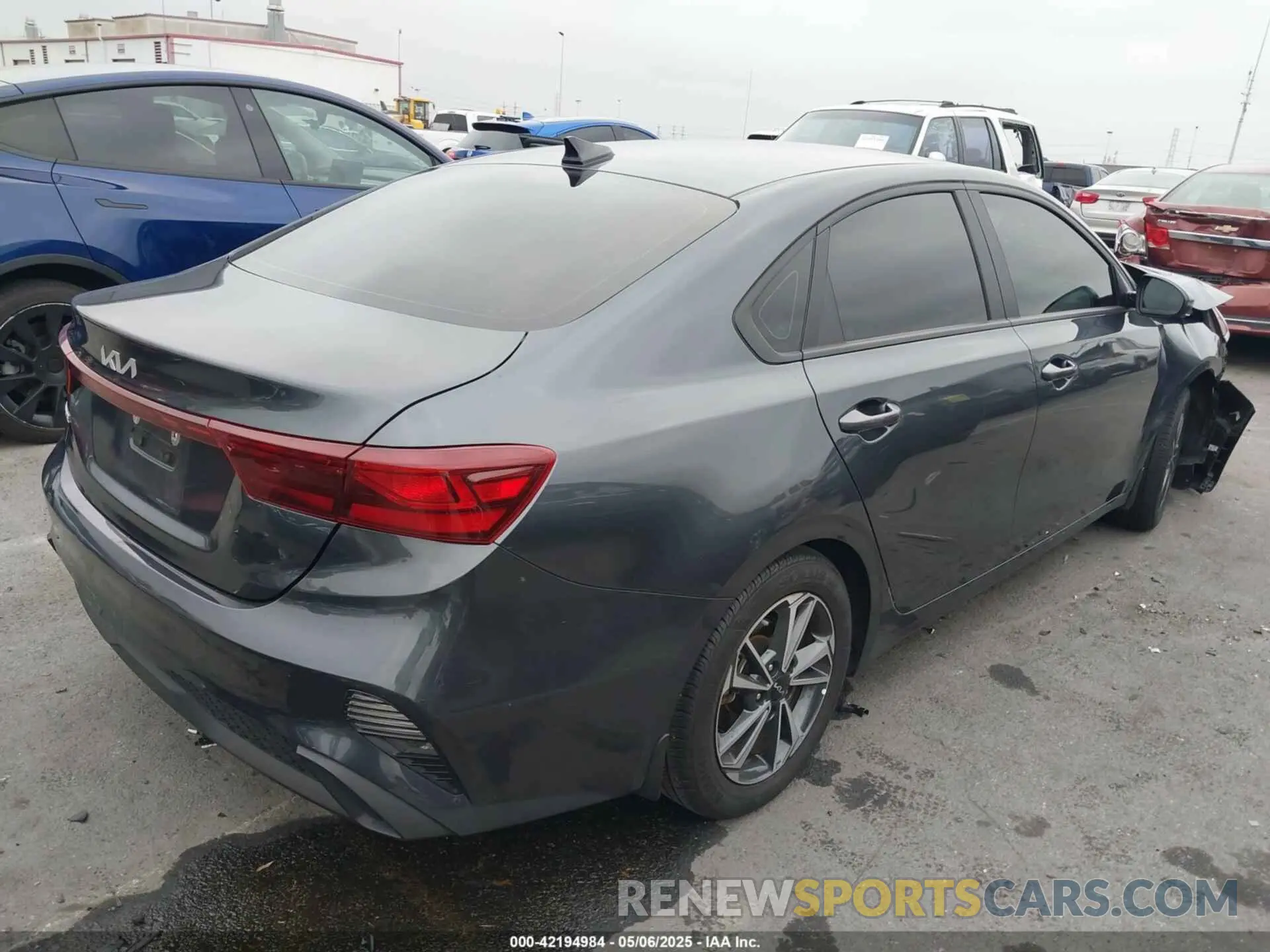 4 Photograph of a damaged car 3KPF24AD7PE563187 KIA FORTE 2023