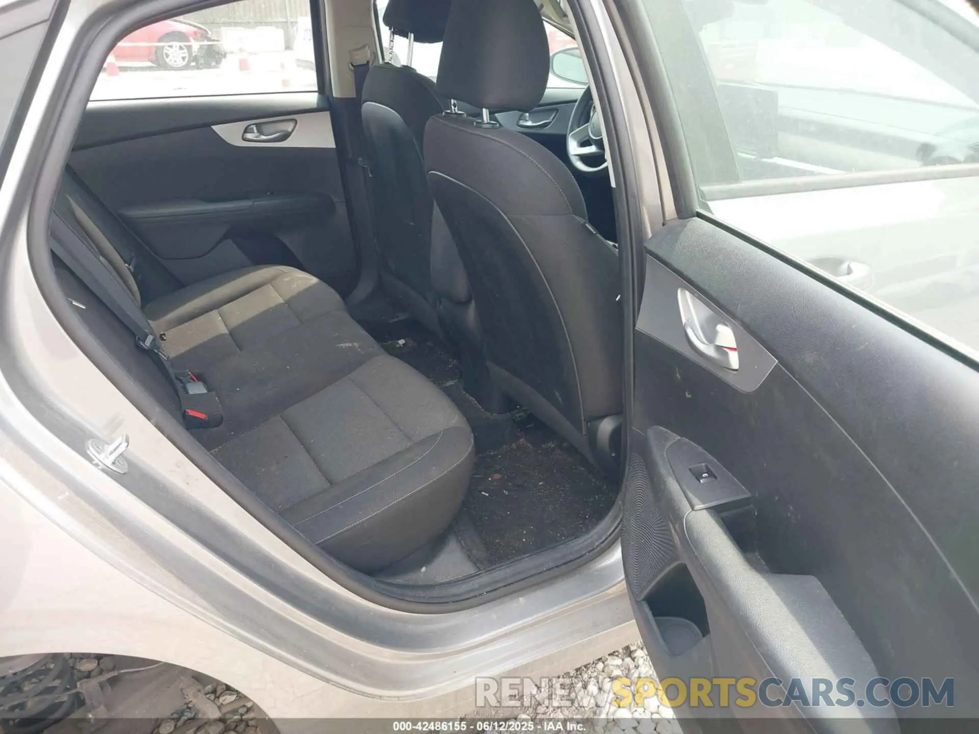8 Photograph of a damaged car 3KPF24AD7PE587120 KIA FORTE 2023