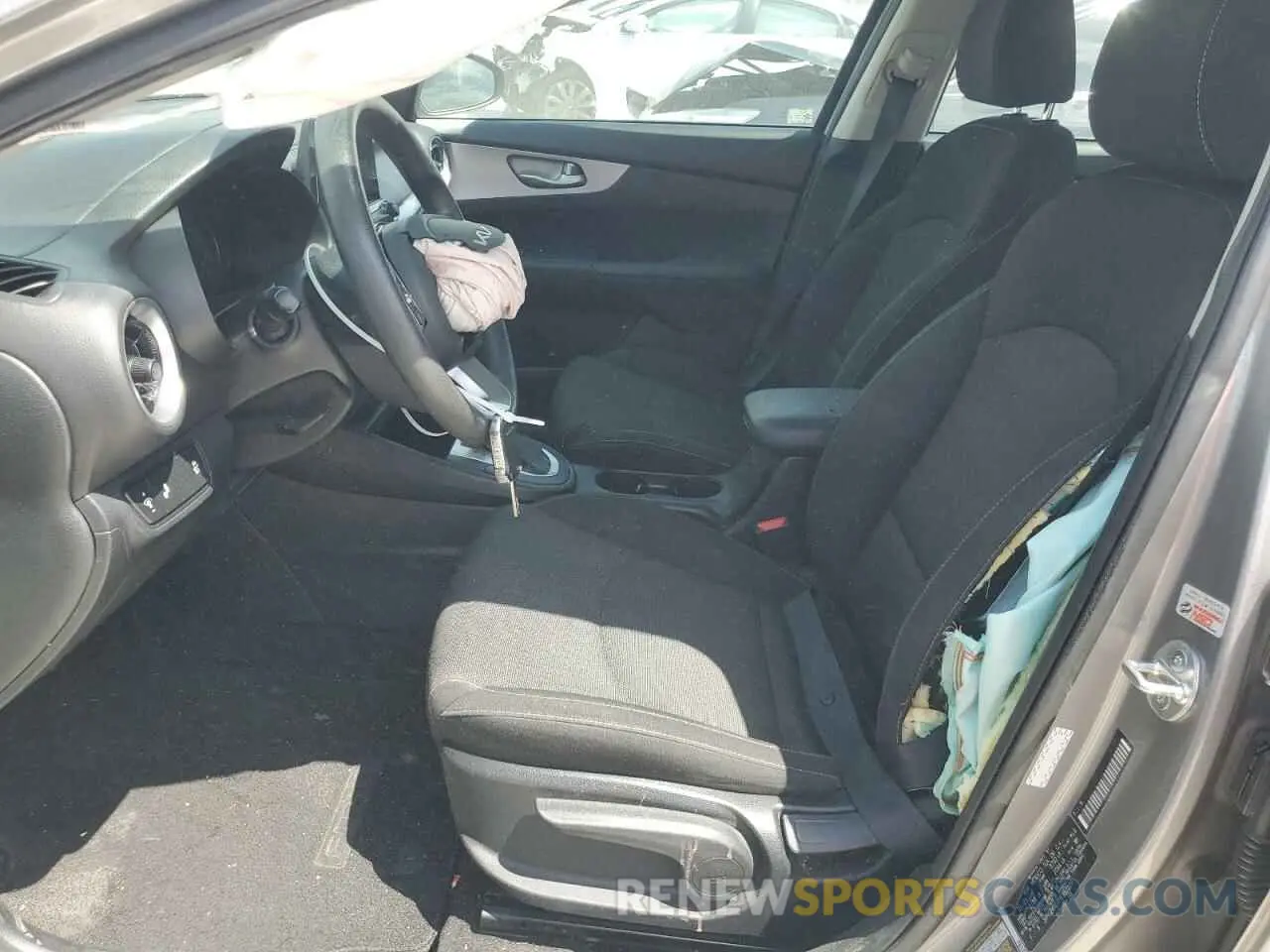 7 Photograph of a damaged car 3KPF24AD7PE592320 KIA FORTE 2023