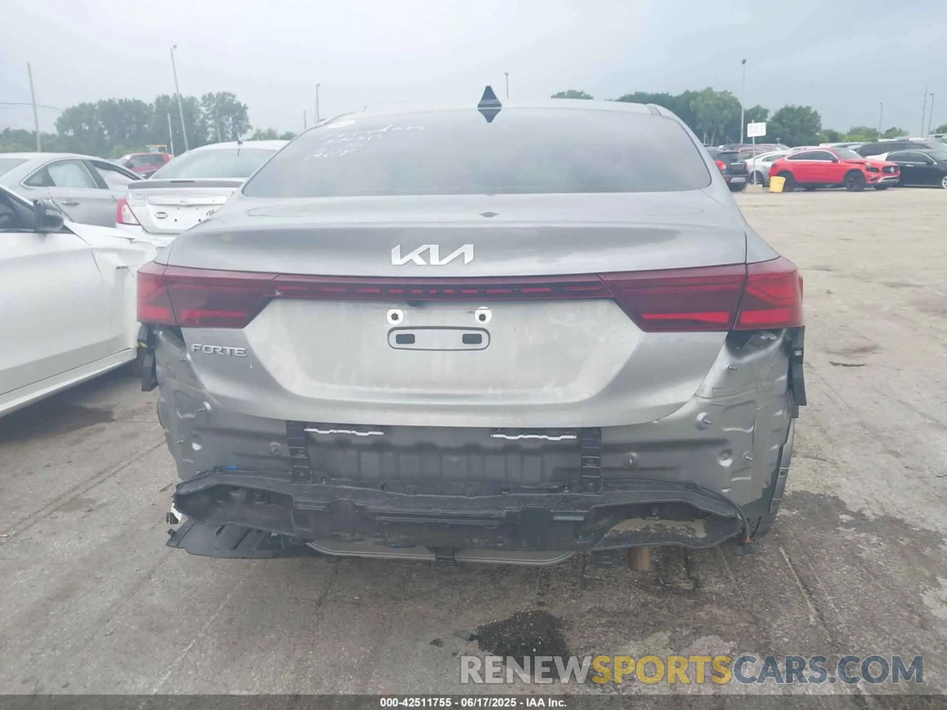15 Photograph of a damaged car 3KPF24AD7PE603915 KIA FORTE 2023