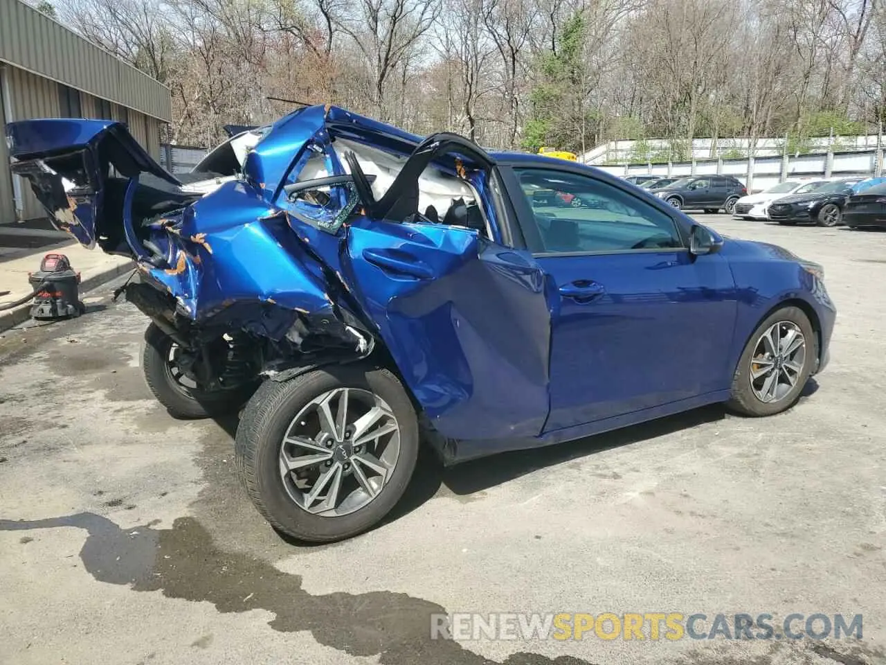3 Photograph of a damaged car 3KPF24AD7PE604952 KIA FORTE 2023