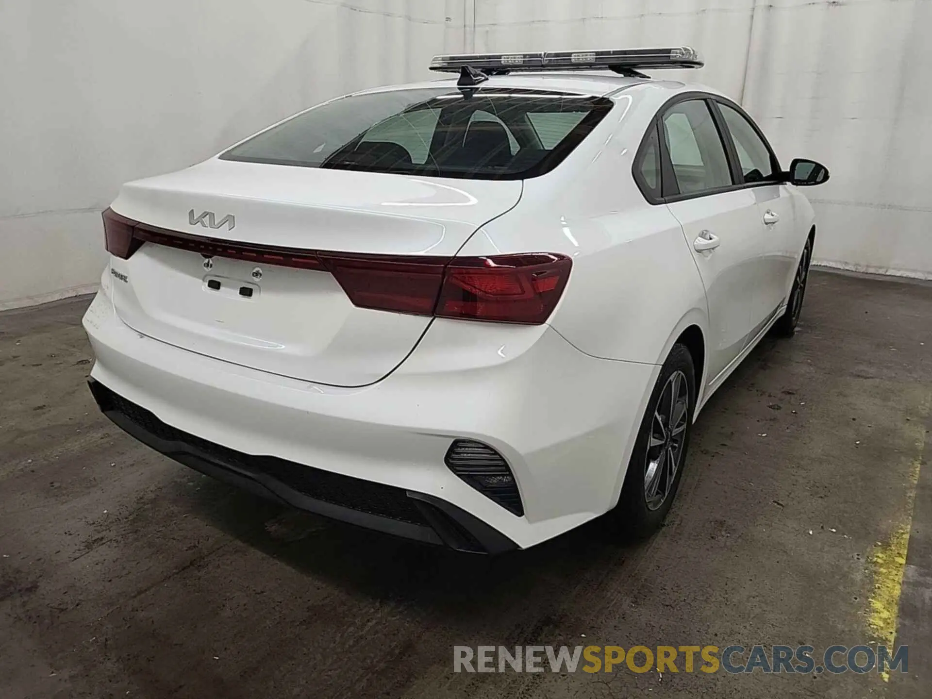 13 Photograph of a damaged car 3KPF24AD7PE605776 KIA FORTE 2023