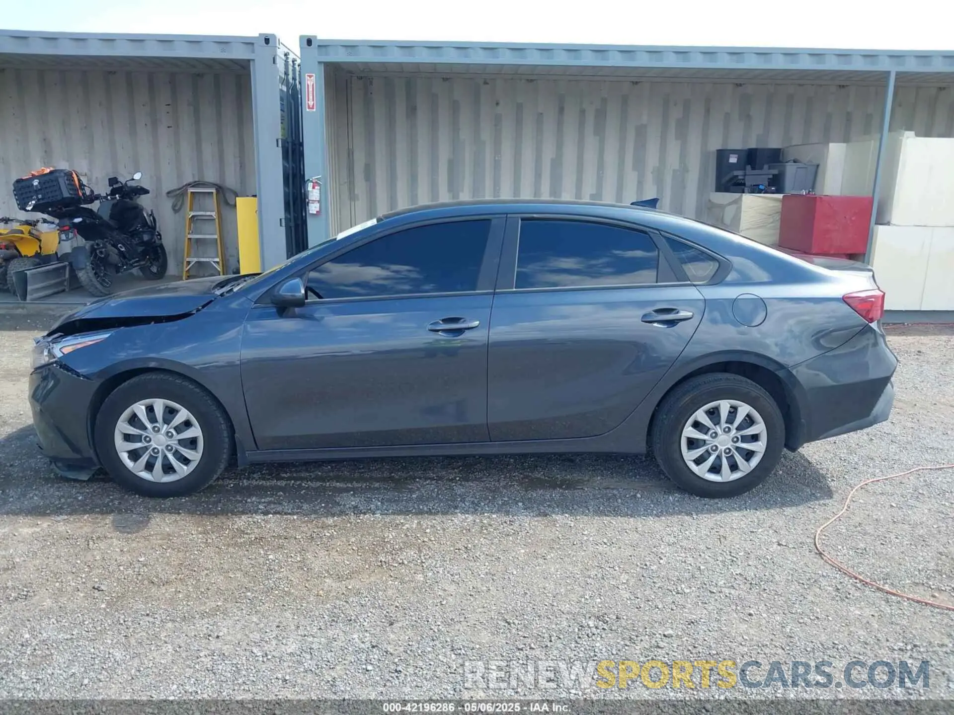 14 Photograph of a damaged car 3KPF24AD7PE609231 KIA FORTE 2023