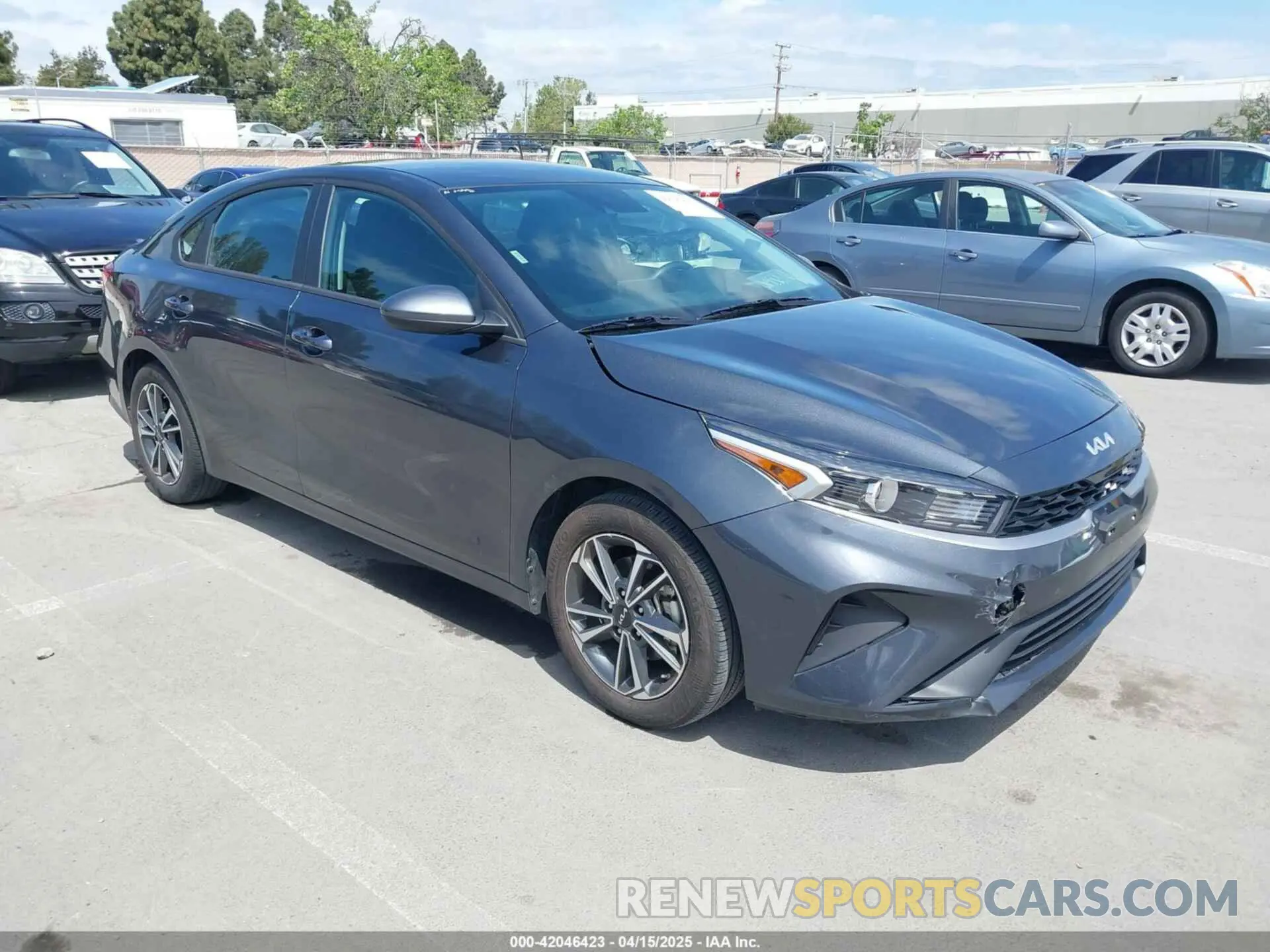 1 Photograph of a damaged car 3KPF24AD7PE634209 KIA FORTE 2023