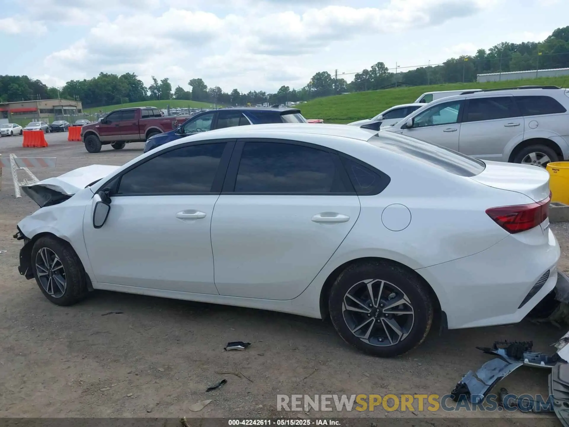 15 Photograph of a damaged car 3KPF24AD7PE641760 KIA FORTE 2023
