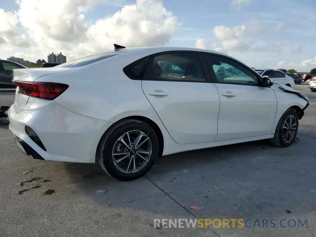 3 Photograph of a damaged car 3KPF24AD7PE655691 KIA FORTE 2023