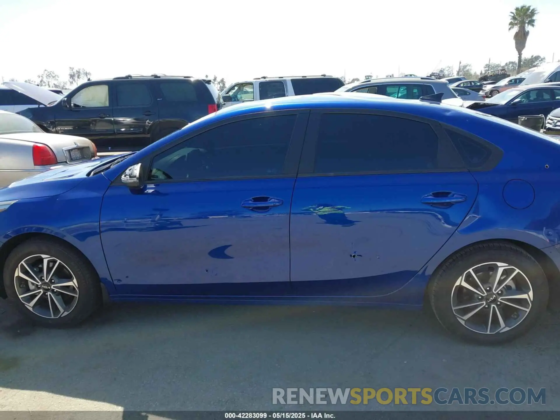 14 Photograph of a damaged car 3KPF24AD7PE670014 KIA FORTE 2023
