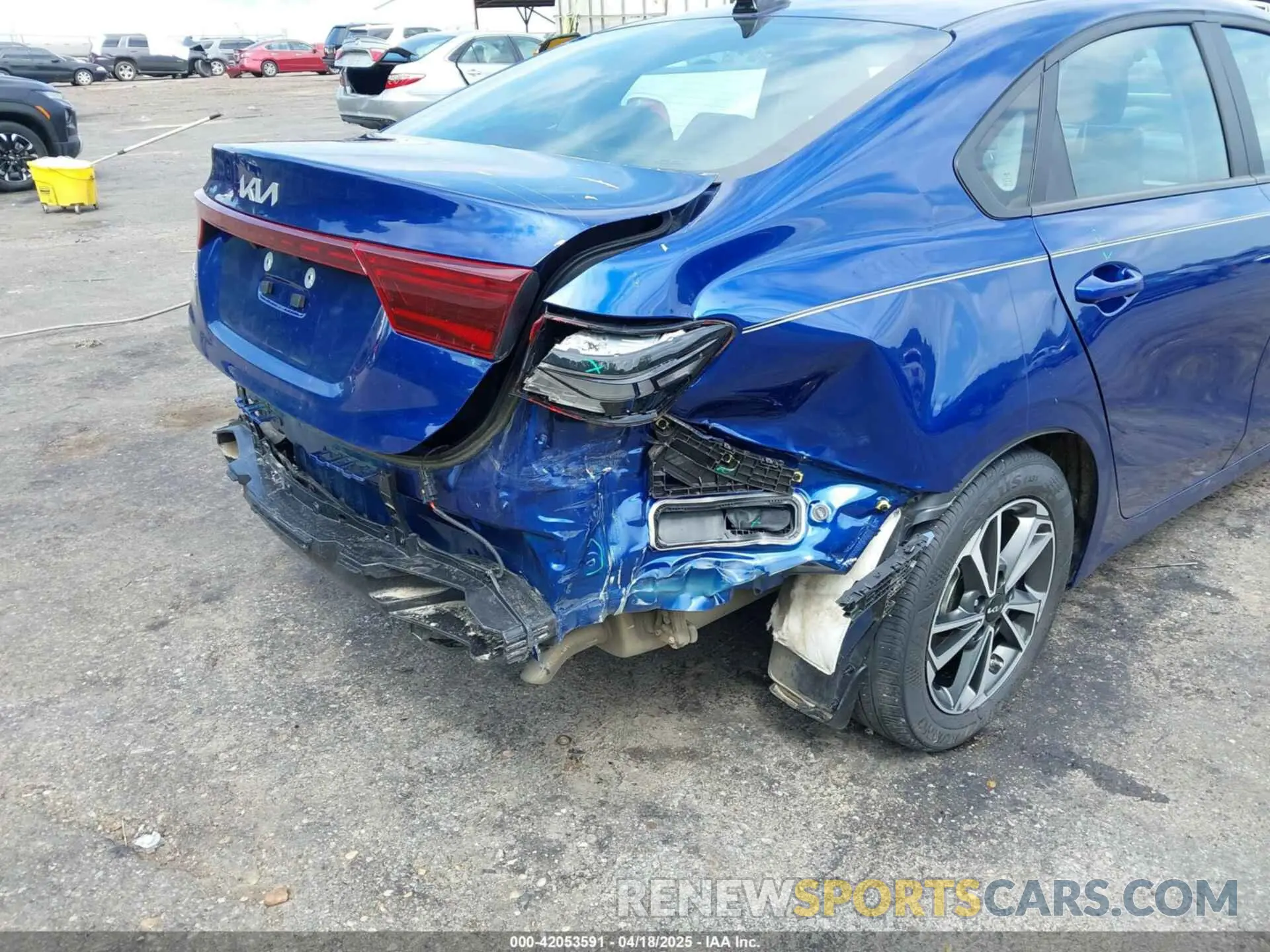 6 Photograph of a damaged car 3KPF24AD7PE682132 KIA FORTE 2023