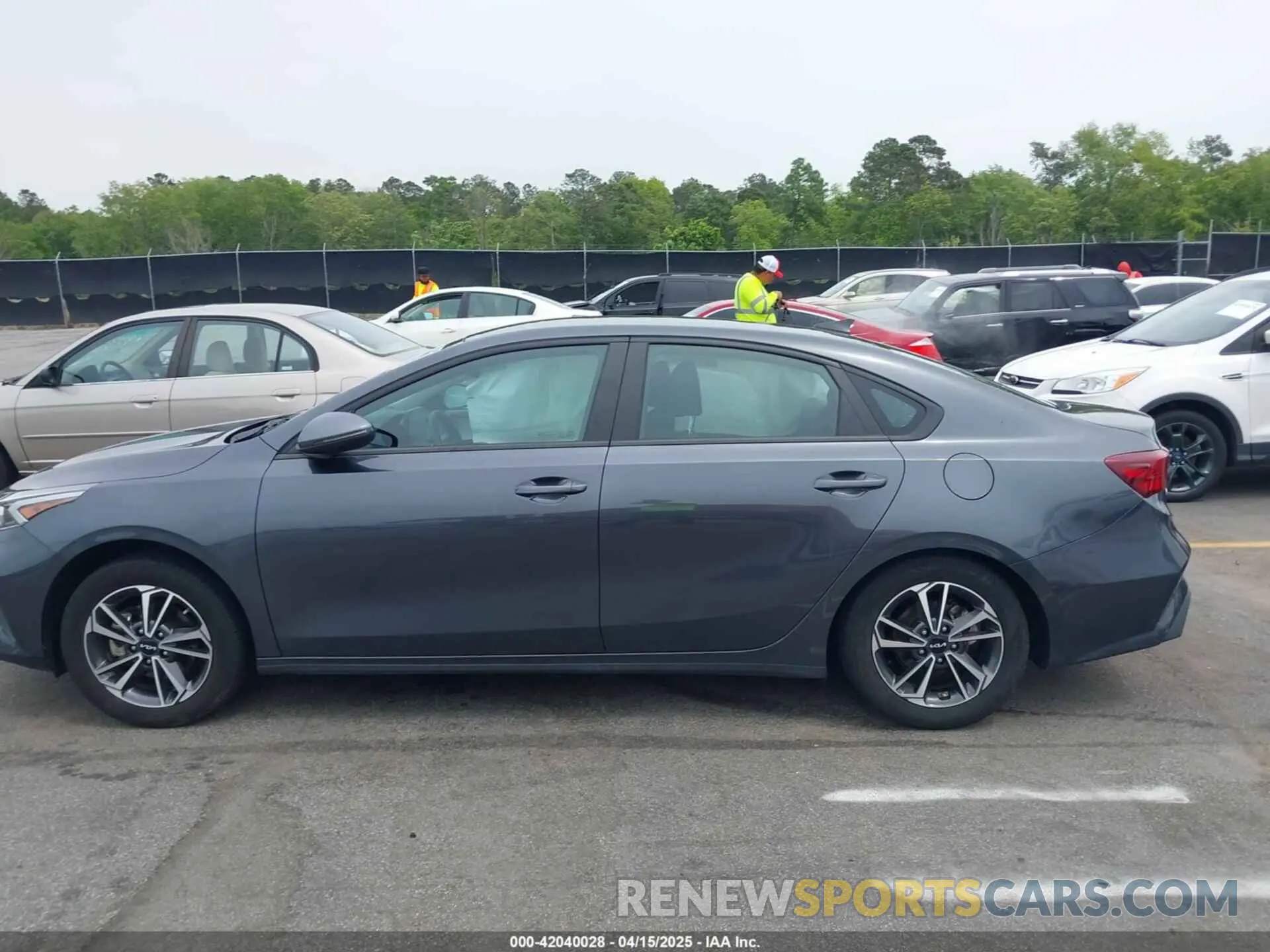 14 Photograph of a damaged car 3KPF24AD7PE690487 KIA FORTE 2023