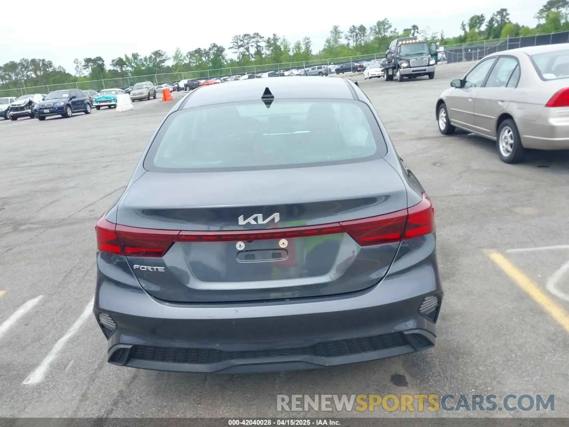 16 Photograph of a damaged car 3KPF24AD7PE690487 KIA FORTE 2023