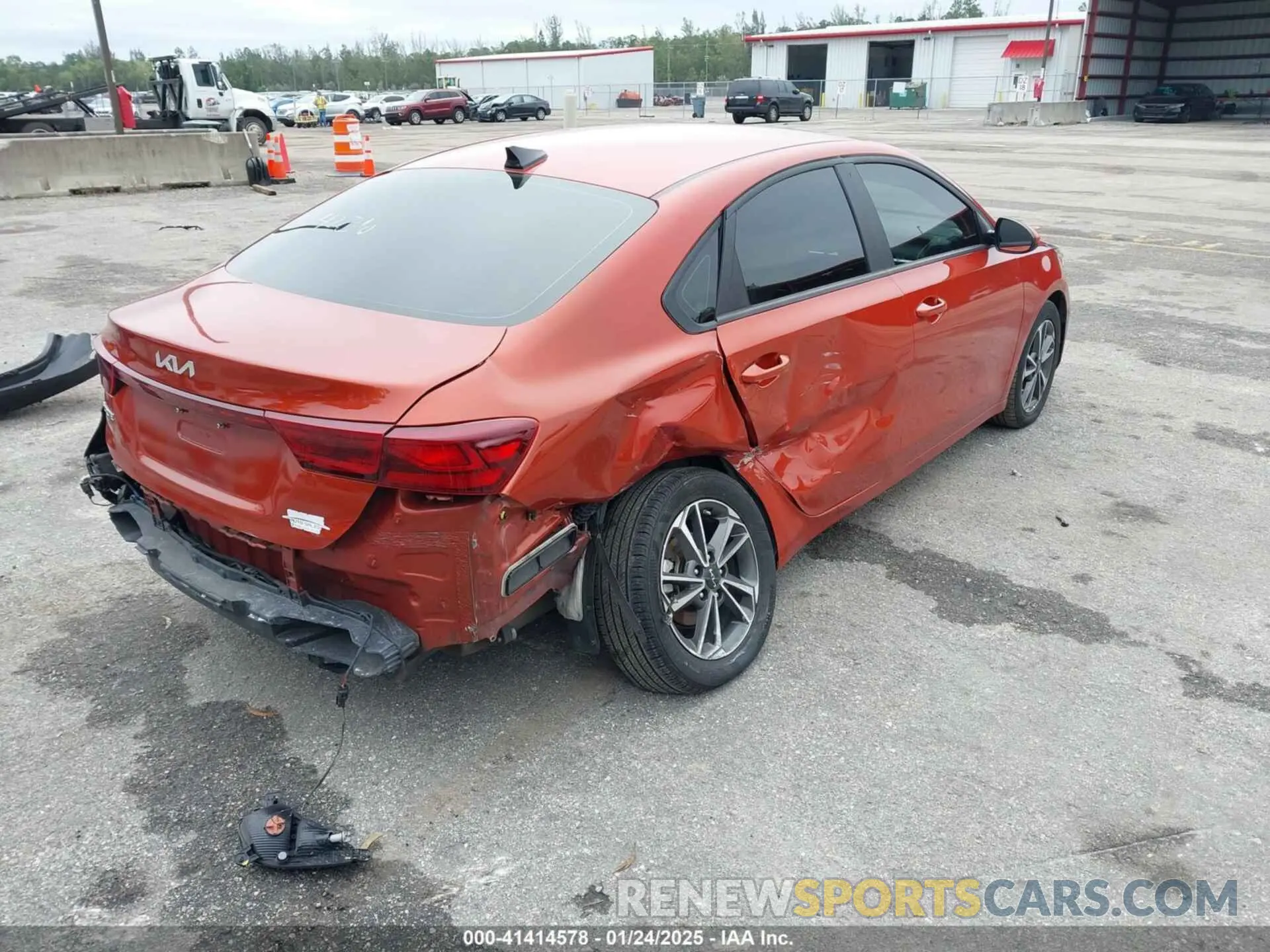 4 Photograph of a damaged car 3KPF24AD8PE524236 KIA FORTE 2023