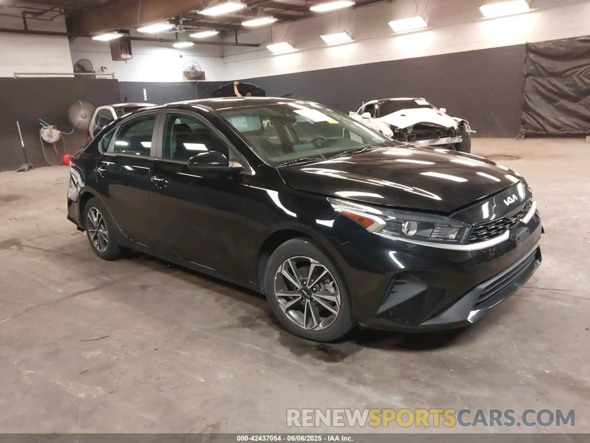 1 Photograph of a damaged car 3KPF24AD8PE538282 KIA FORTE 2023