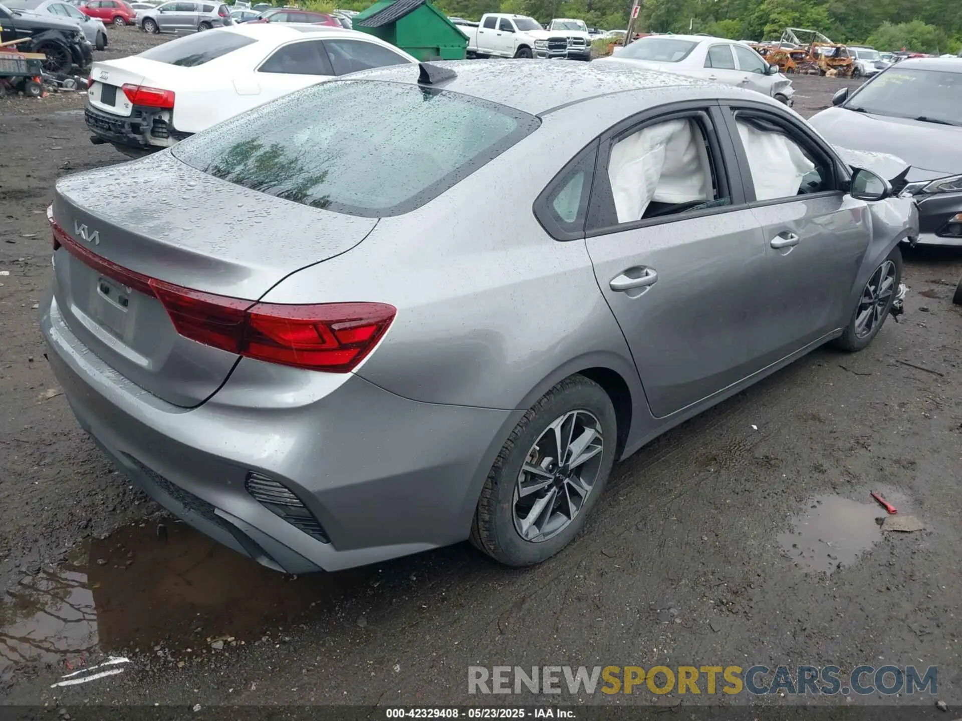 4 Photograph of a damaged car 3KPF24AD8PE558676 KIA FORTE 2023