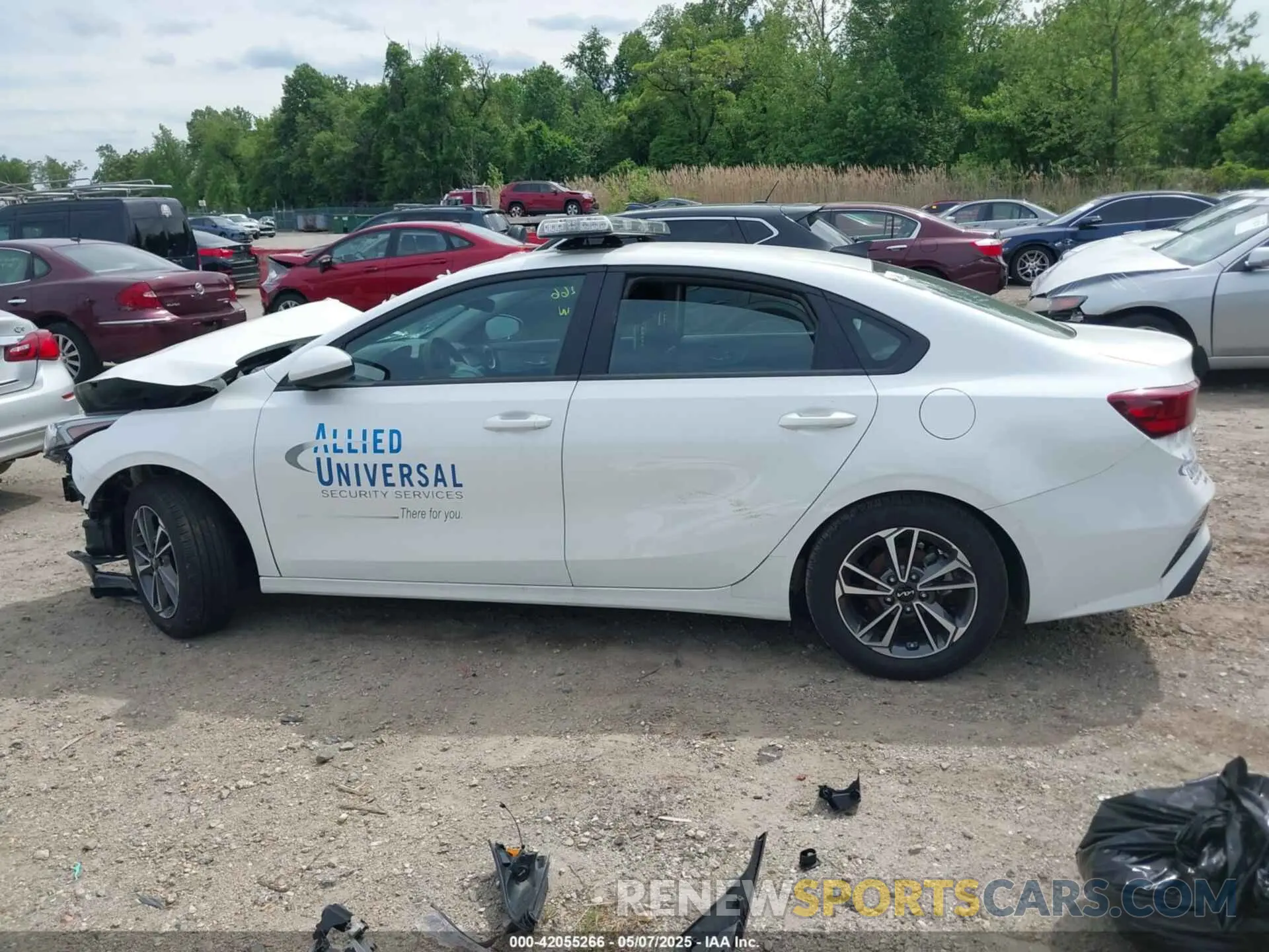 14 Photograph of a damaged car 3KPF24AD8PE636700 KIA FORTE 2023