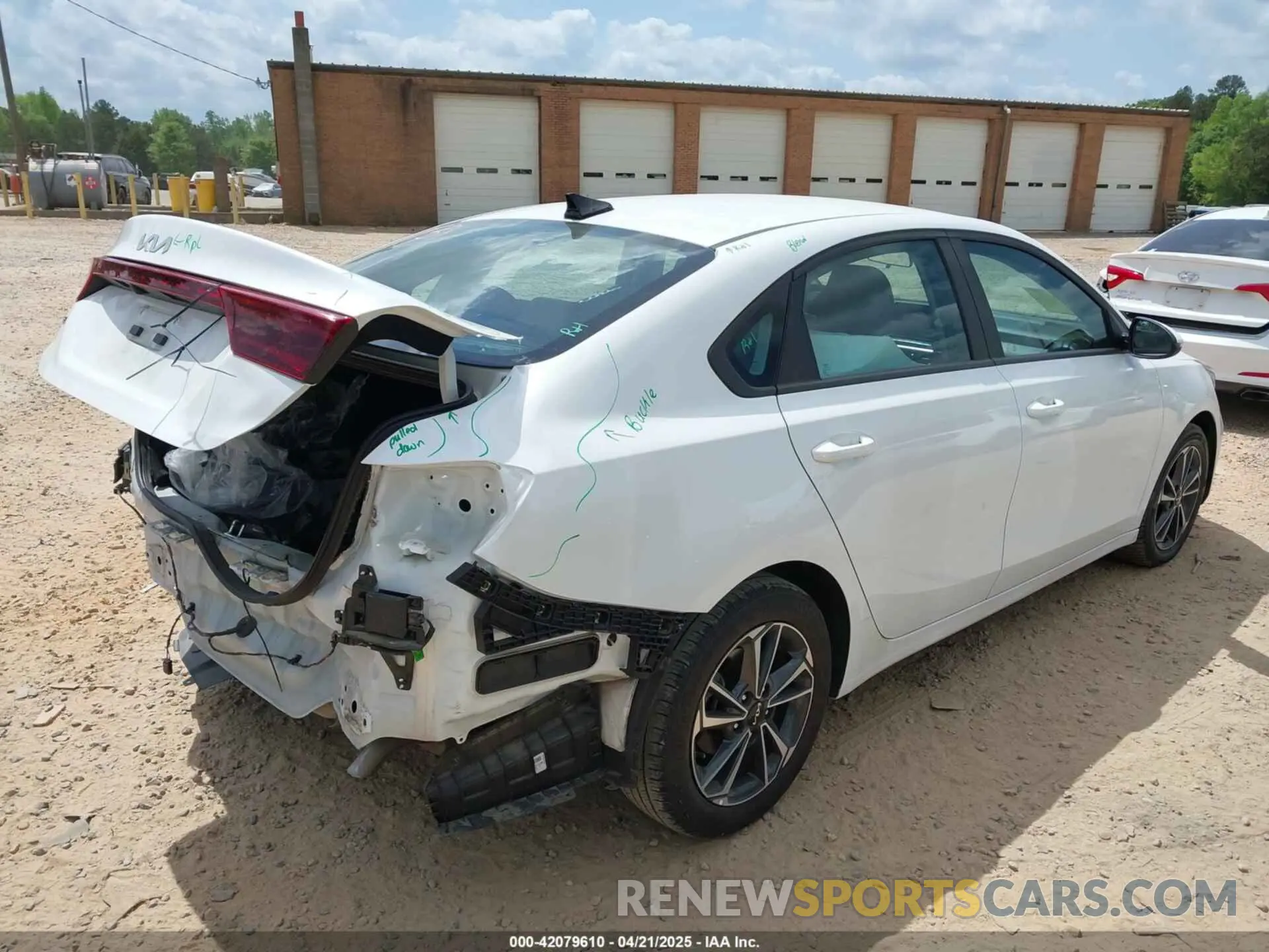 4 Photograph of a damaged car 3KPF24AD8PE660592 KIA FORTE 2023