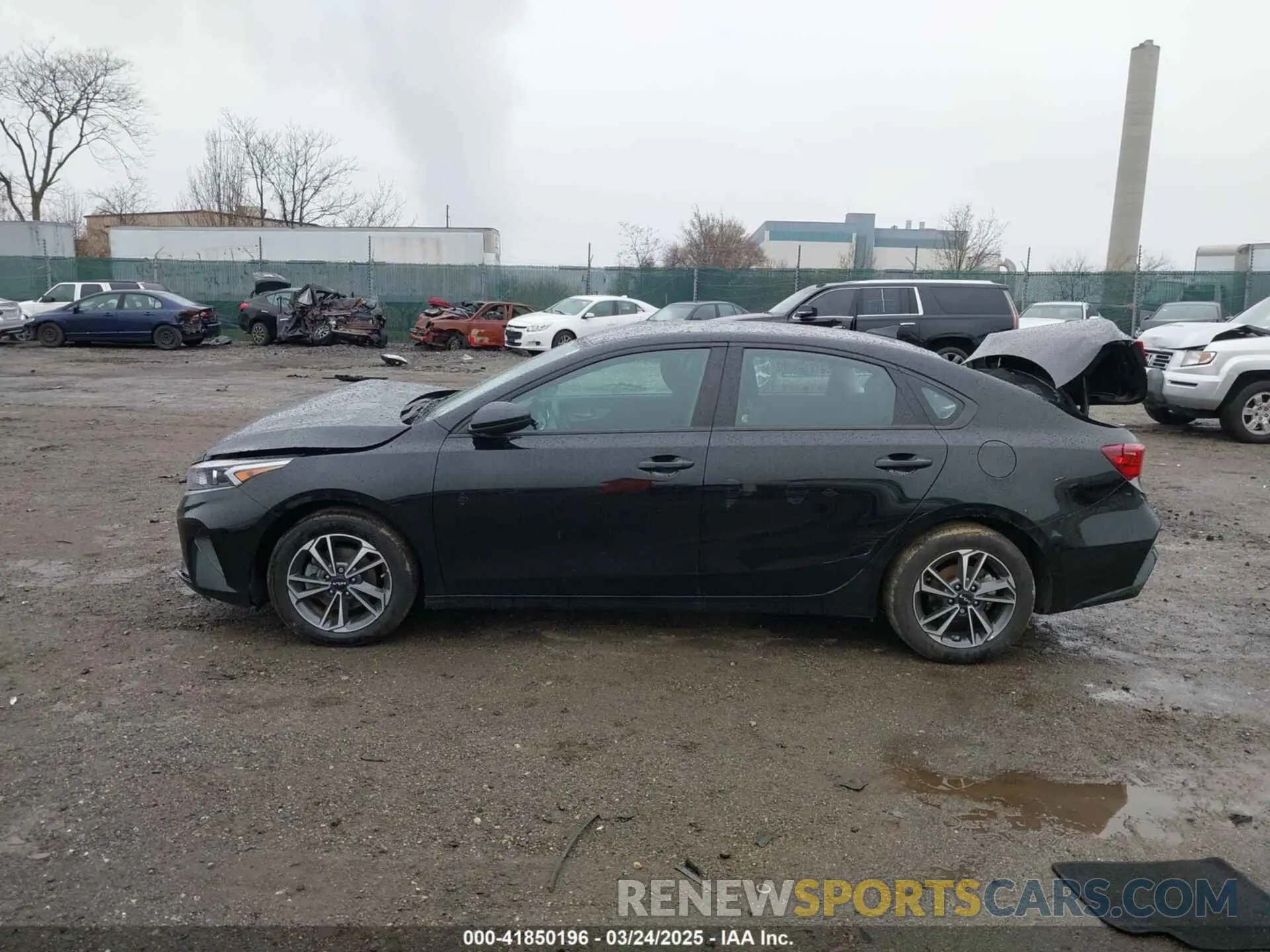 15 Photograph of a damaged car 3KPF24AD8PE662939 KIA FORTE 2023