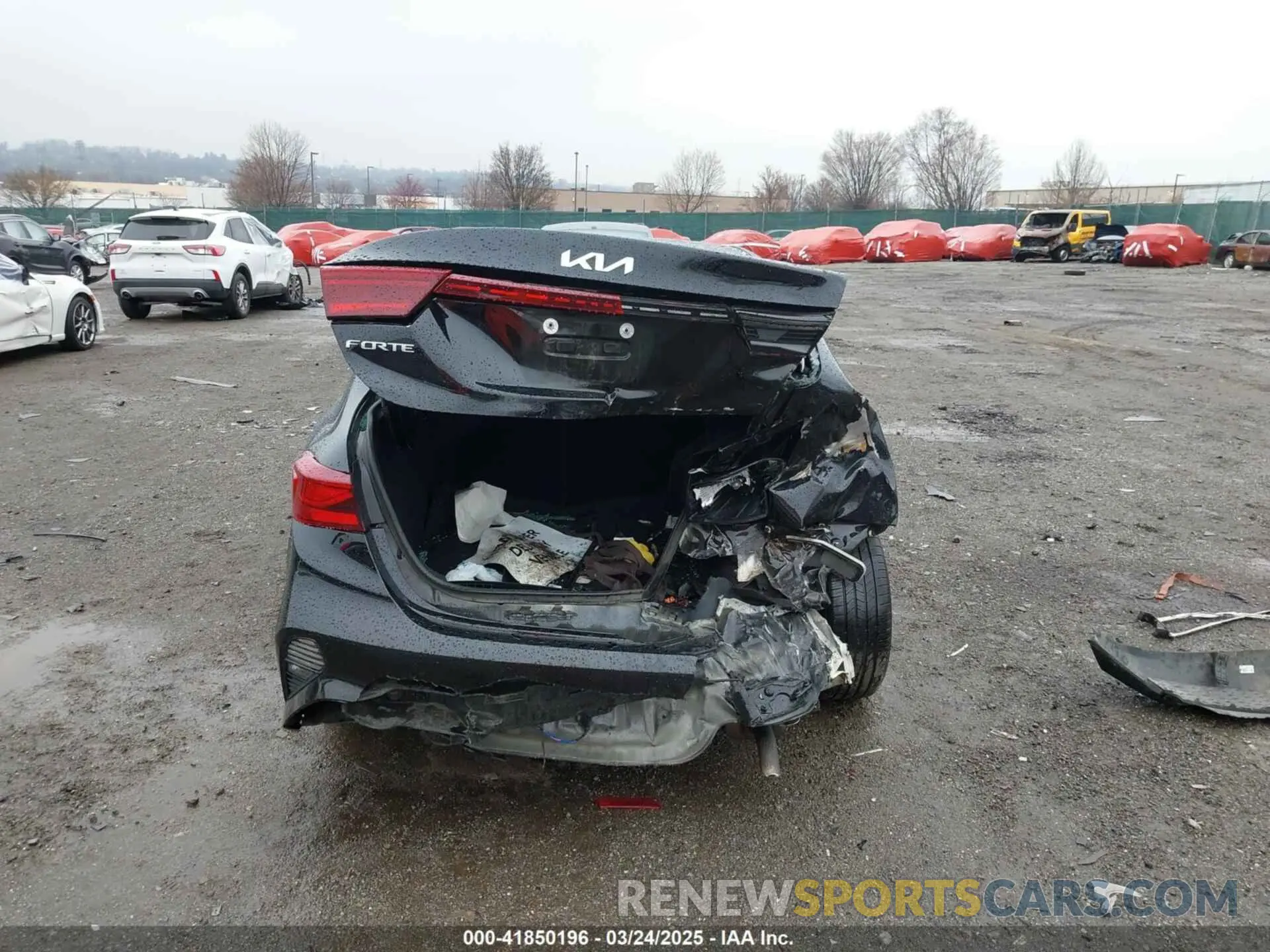 17 Photograph of a damaged car 3KPF24AD8PE662939 KIA FORTE 2023