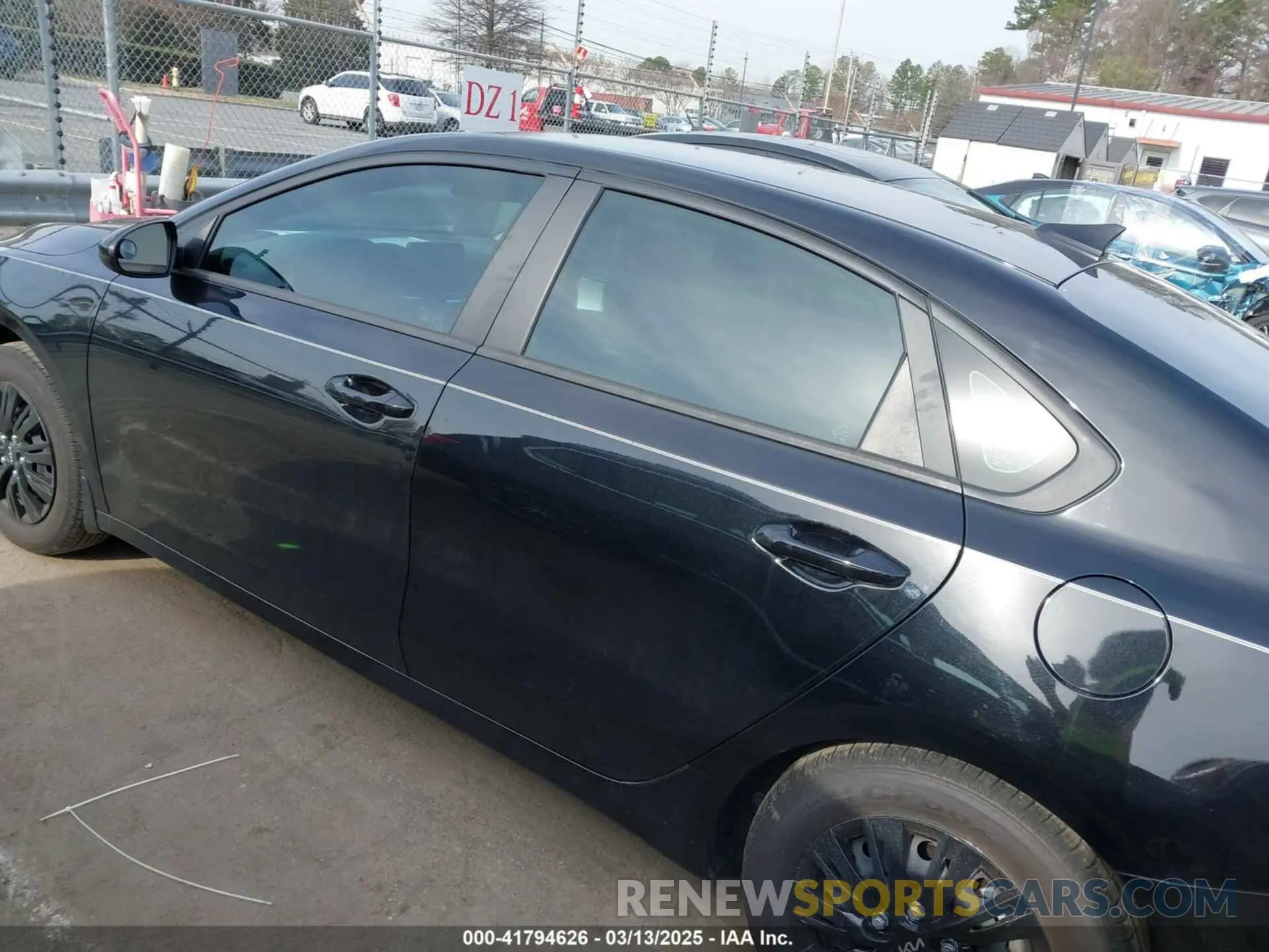 14 Photograph of a damaged car 3KPF24AD9PE551672 KIA FORTE 2023