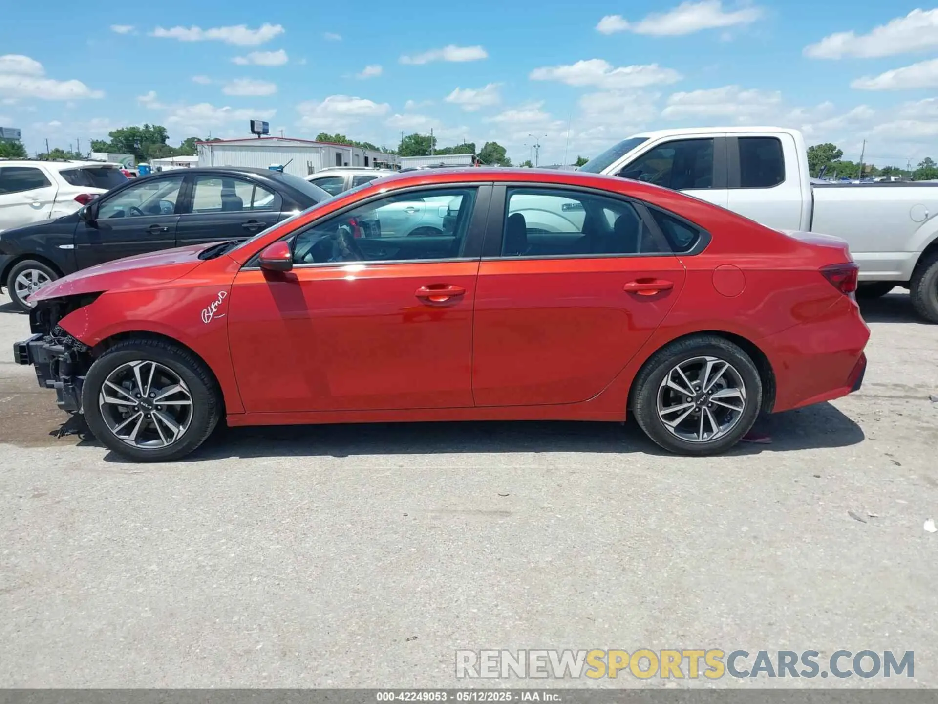 15 Photograph of a damaged car 3KPF24AD9PE557567 KIA FORTE 2023