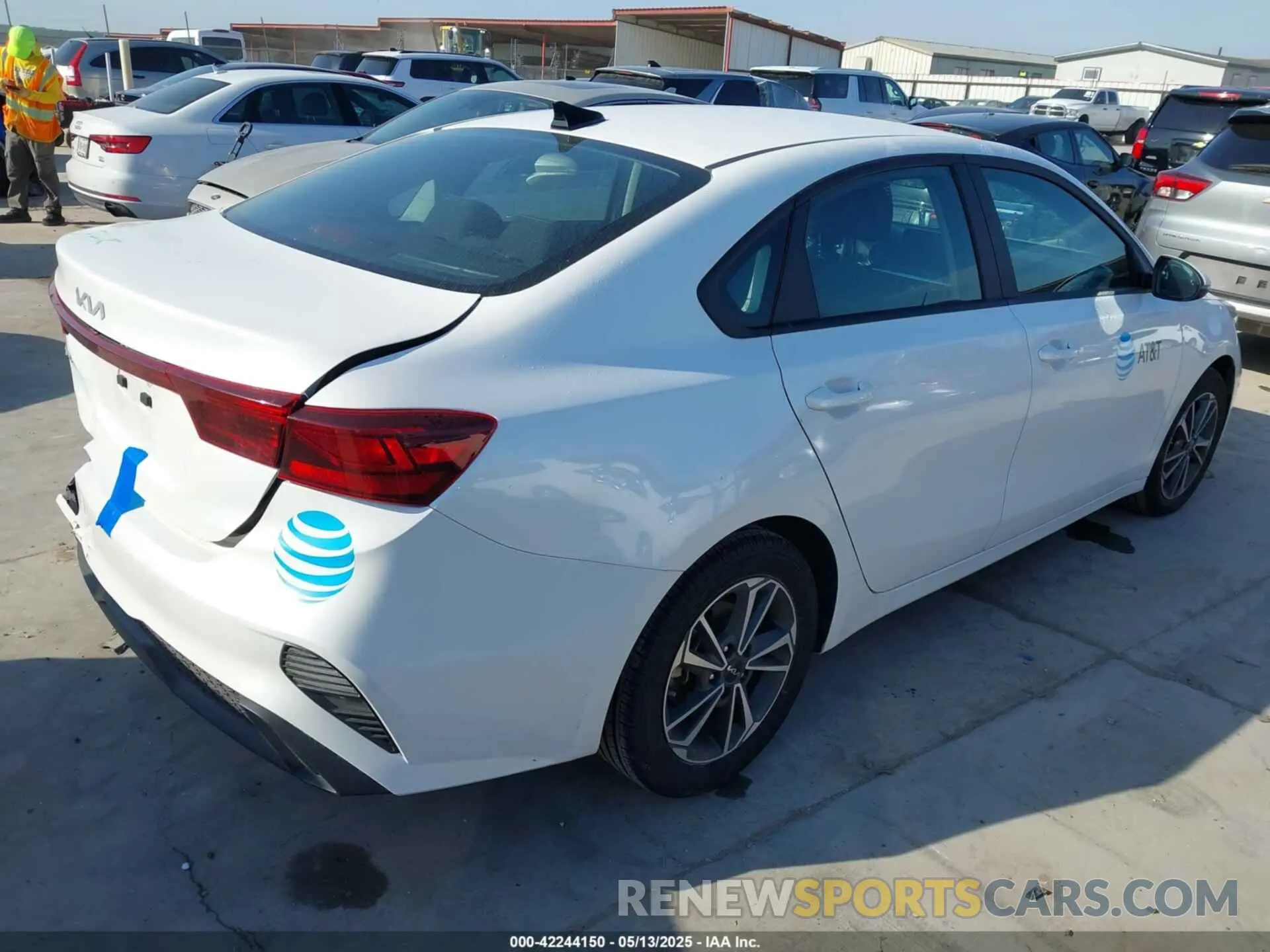 4 Photograph of a damaged car 3KPF24AD9PE559996 KIA FORTE 2023