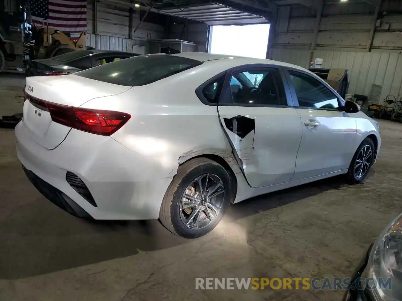 3 Photograph of a damaged car 3KPF24AD9PE586017 KIA FORTE 2023