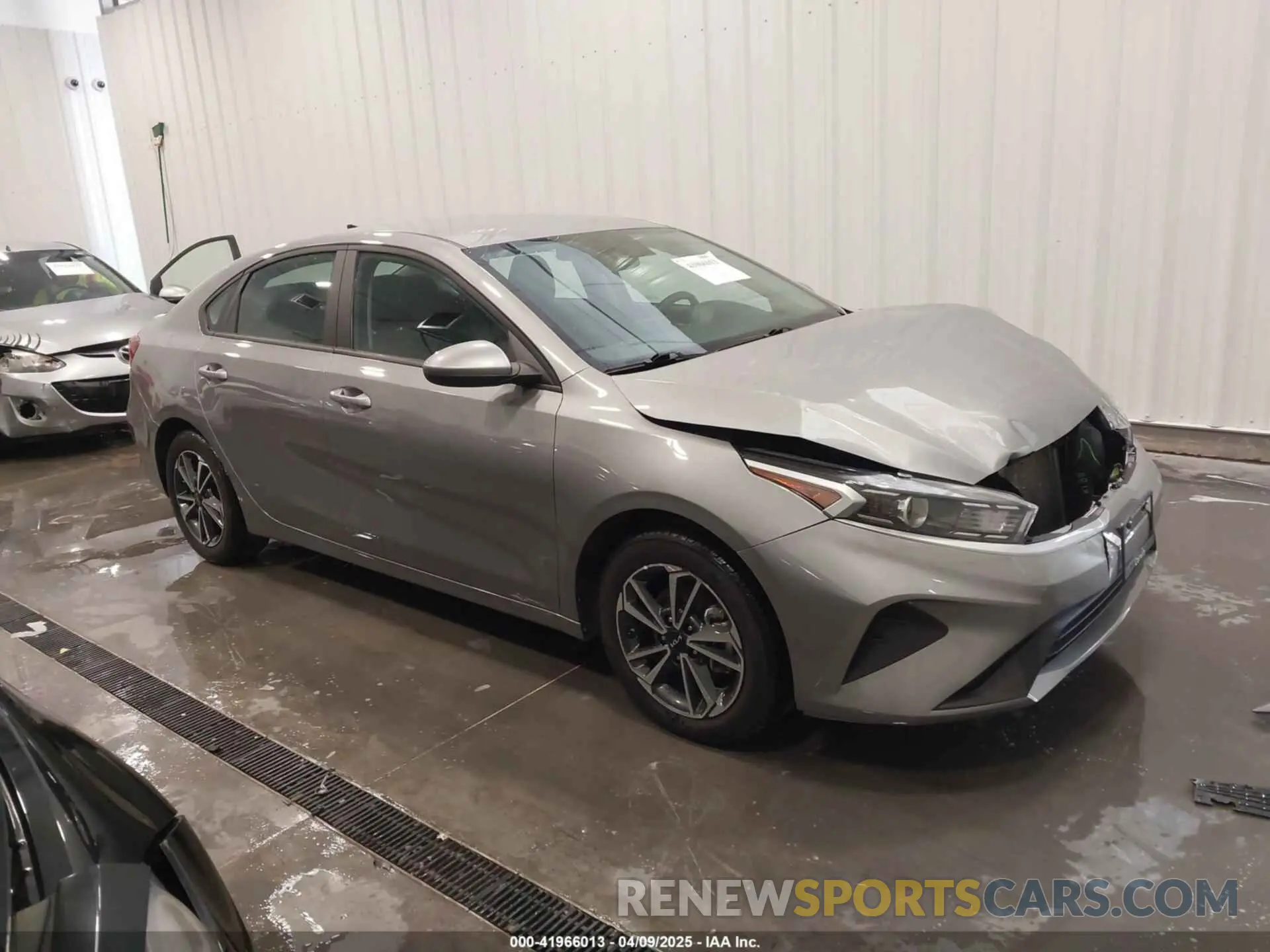 1 Photograph of a damaged car 3KPF24AD9PE599897 KIA FORTE 2023