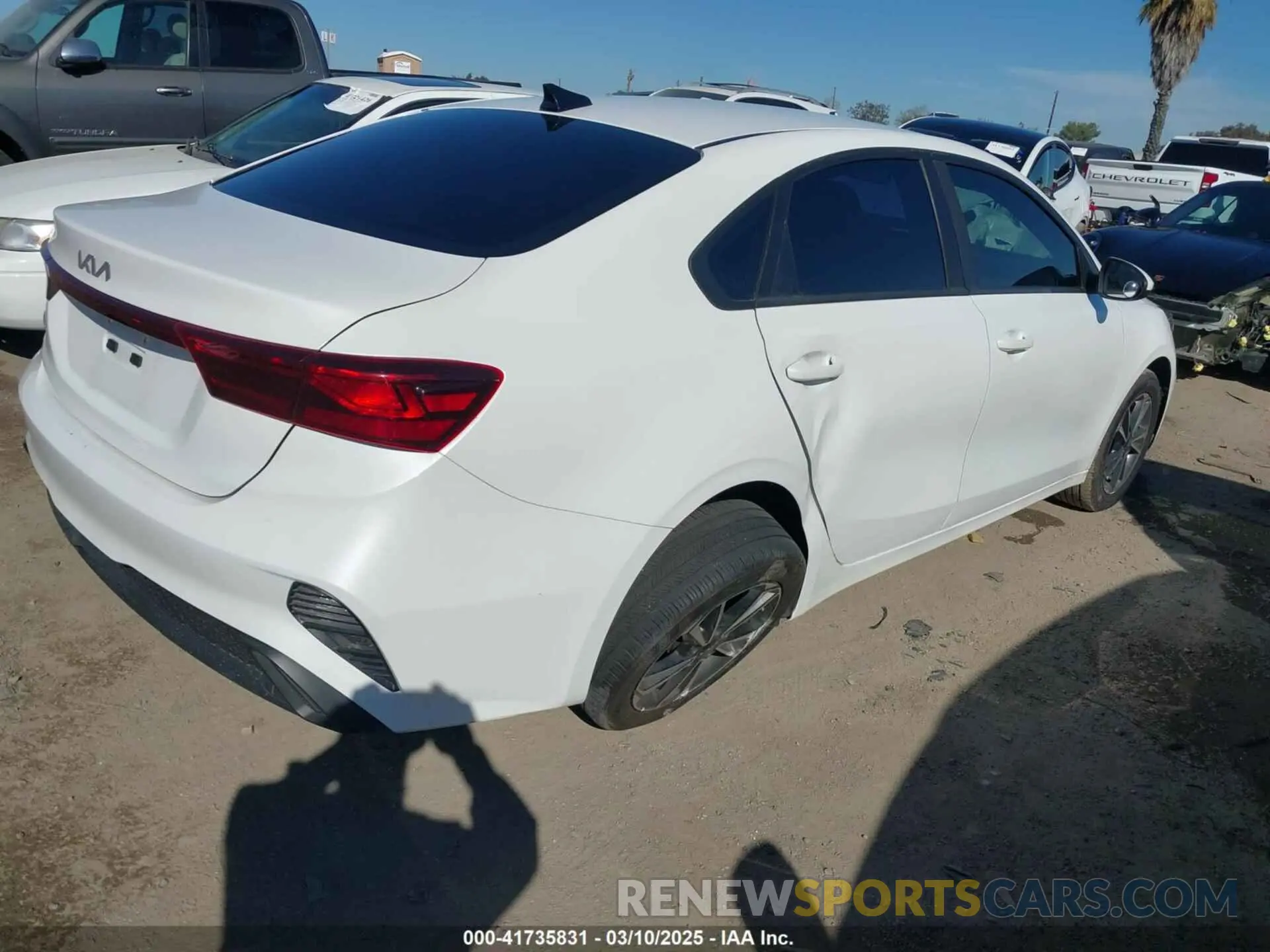4 Photograph of a damaged car 3KPF24AD9PE605634 KIA FORTE 2023