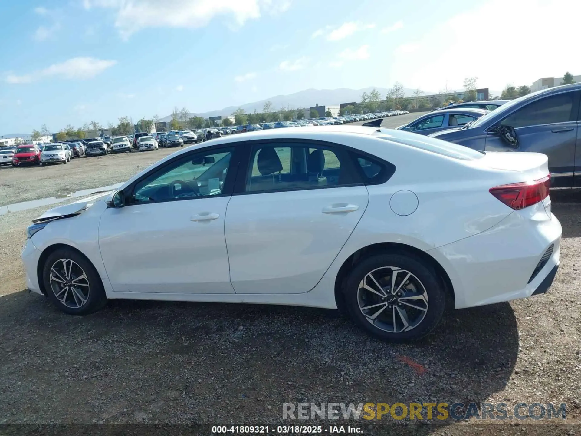 14 Photograph of a damaged car 3KPF24AD9PE618769 KIA FORTE 2023