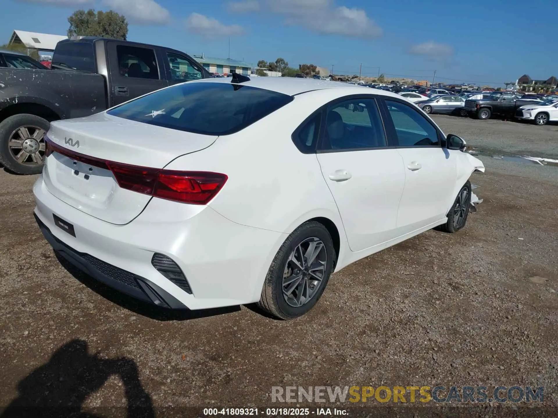 4 Photograph of a damaged car 3KPF24AD9PE618769 KIA FORTE 2023