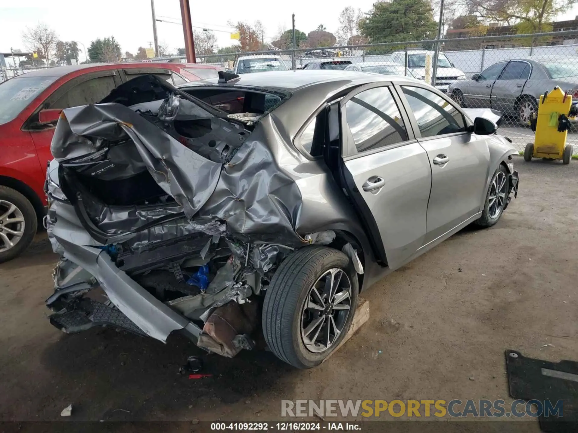 4 Photograph of a damaged car 3KPF24AD9PE640593 KIA FORTE 2023