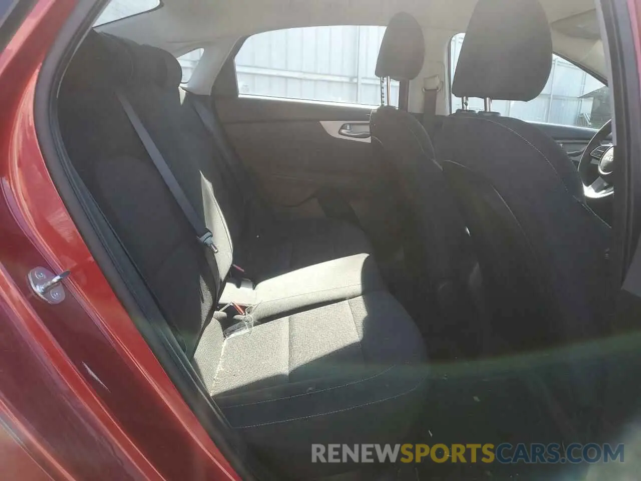 10 Photograph of a damaged car 3KPF24AD9PE640867 KIA FORTE 2023