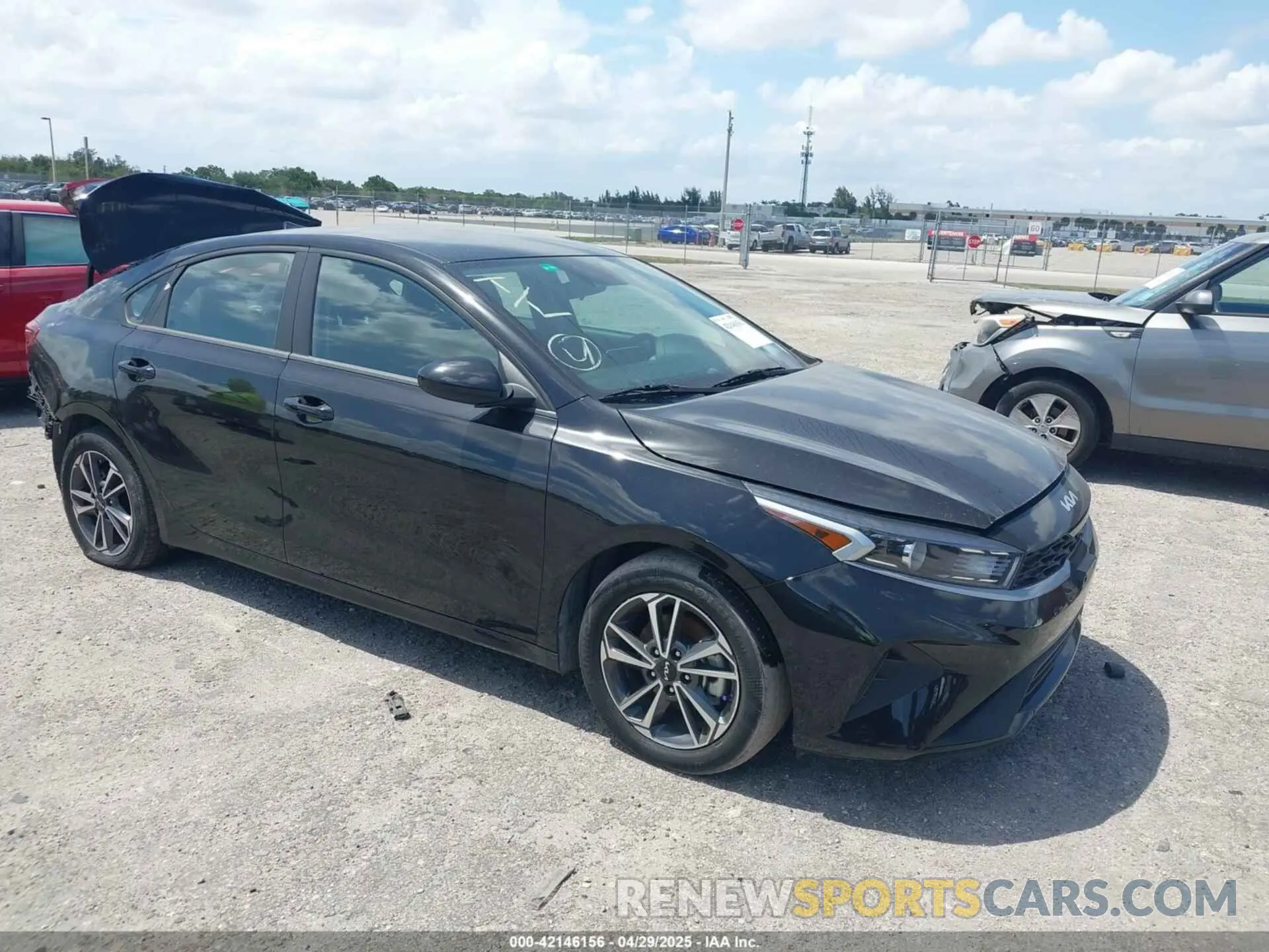 1 Photograph of a damaged car 3KPF24AD9PE643087 KIA FORTE 2023