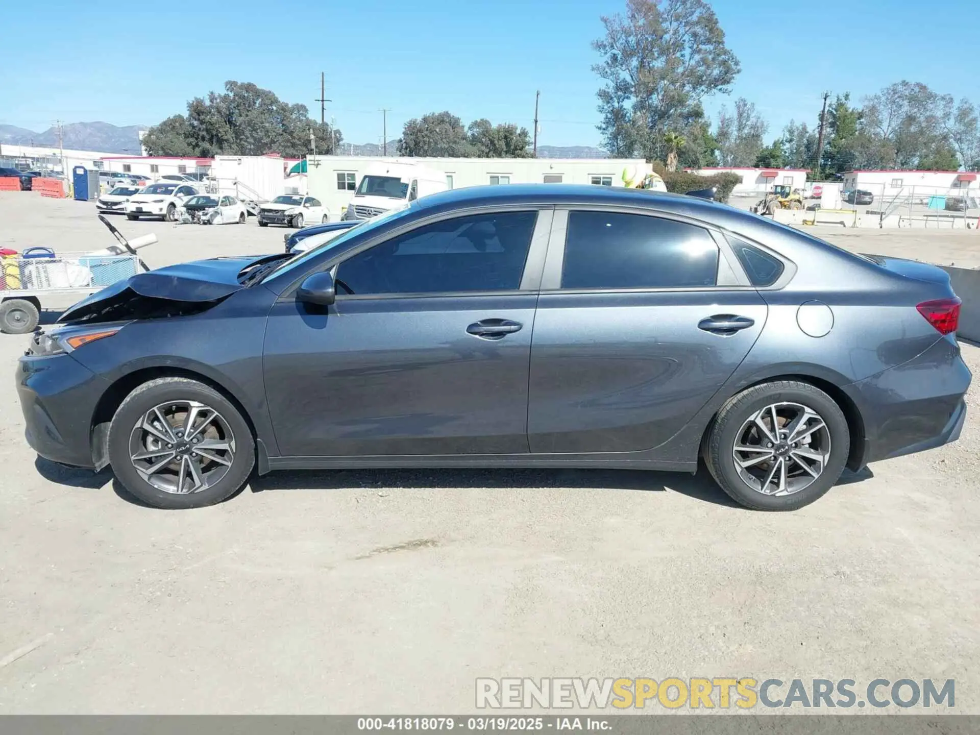 14 Photograph of a damaged car 3KPF24AD9PE652758 KIA FORTE 2023