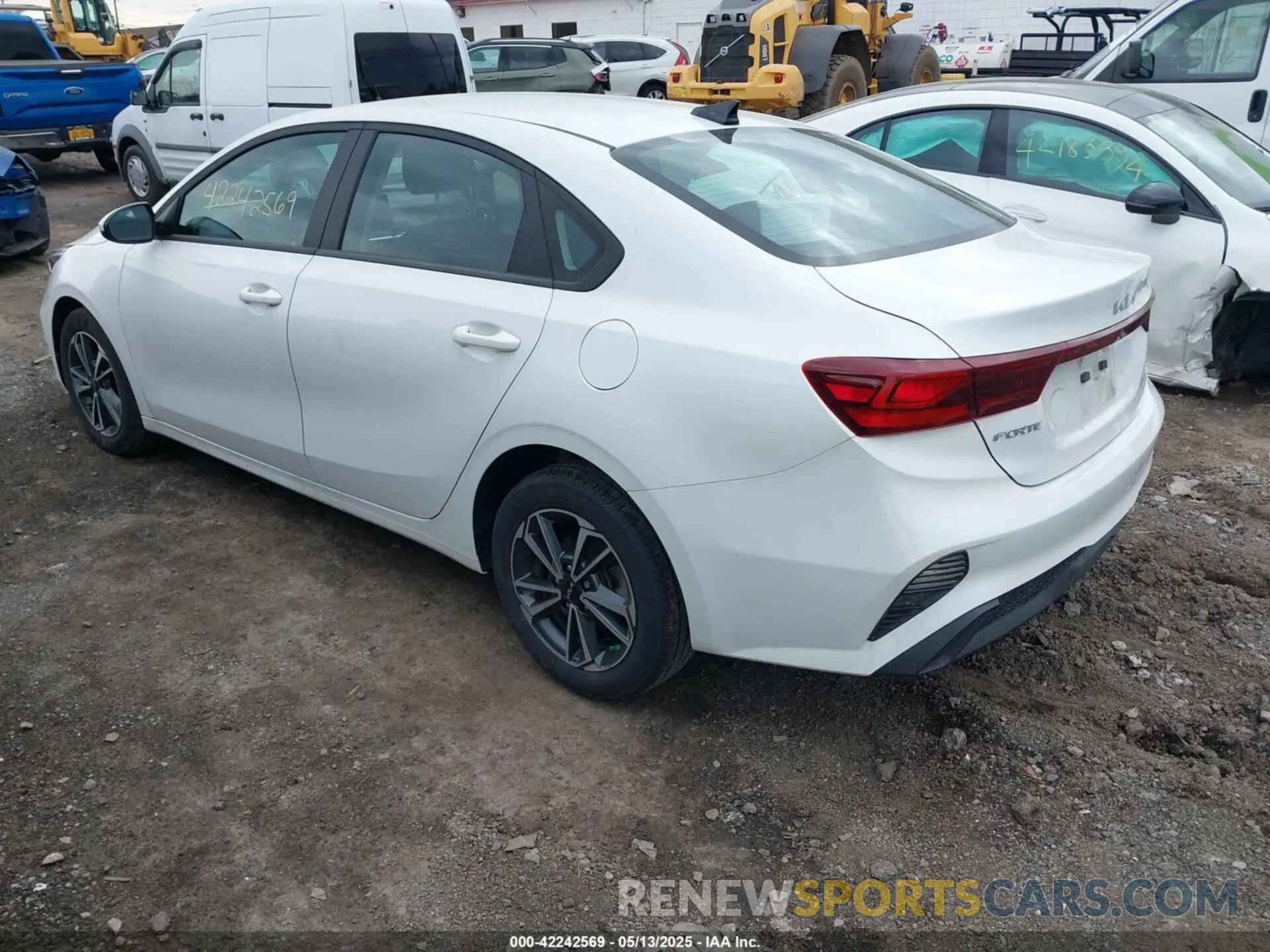 3 Photograph of a damaged car 3KPF24AD9PE657457 KIA FORTE 2023