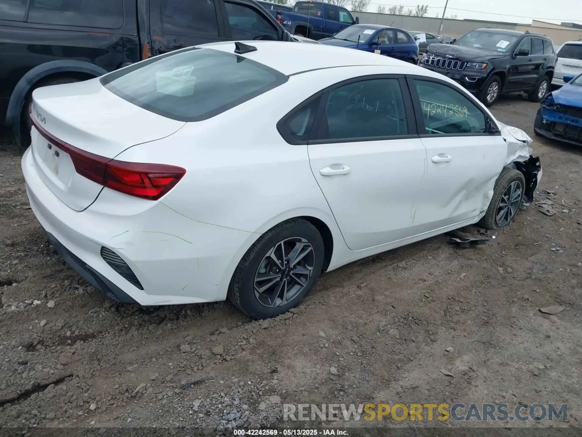 4 Photograph of a damaged car 3KPF24AD9PE657457 KIA FORTE 2023