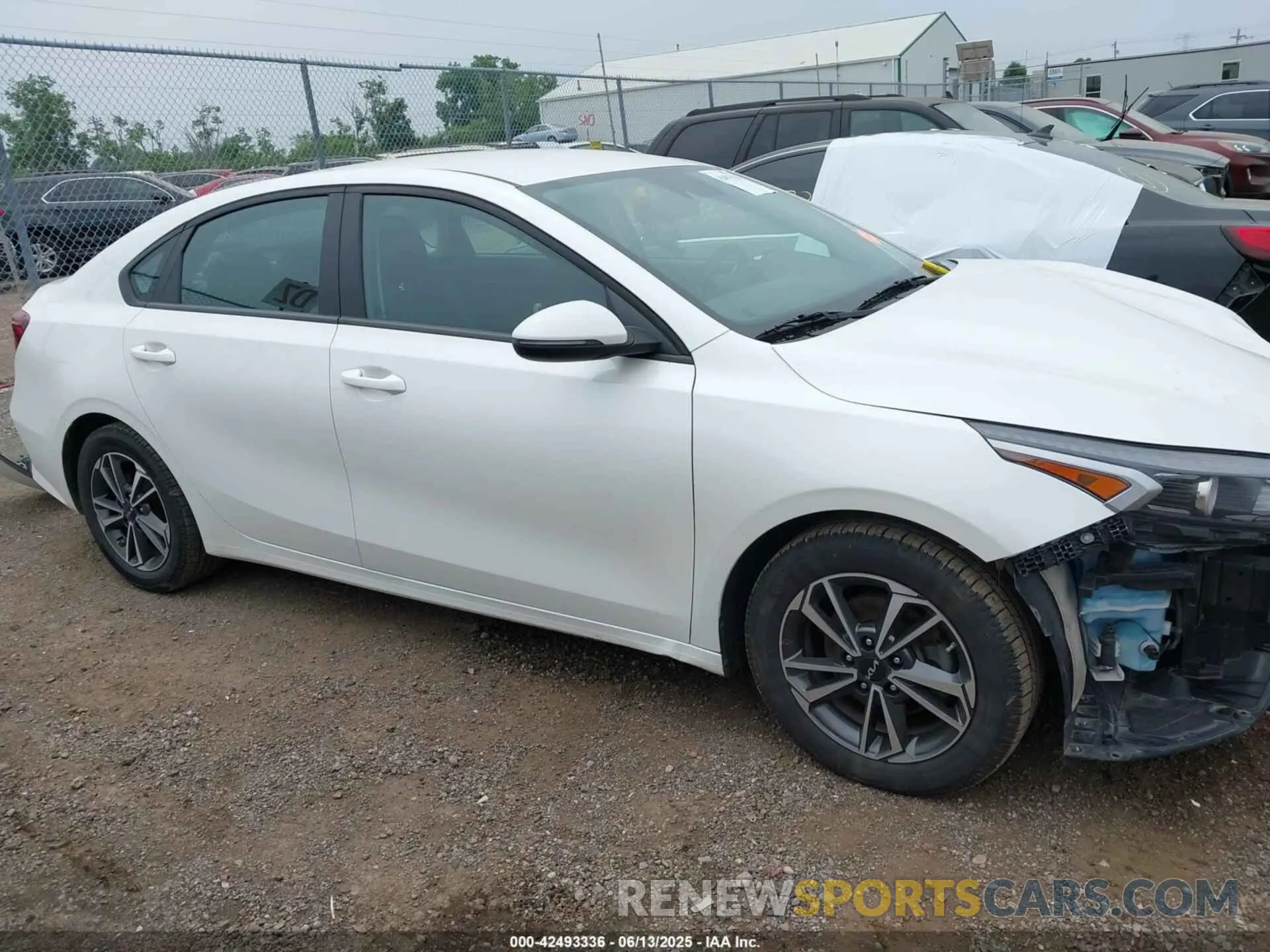 14 Photograph of a damaged car 3KPF24AD9PE675456 KIA FORTE 2023