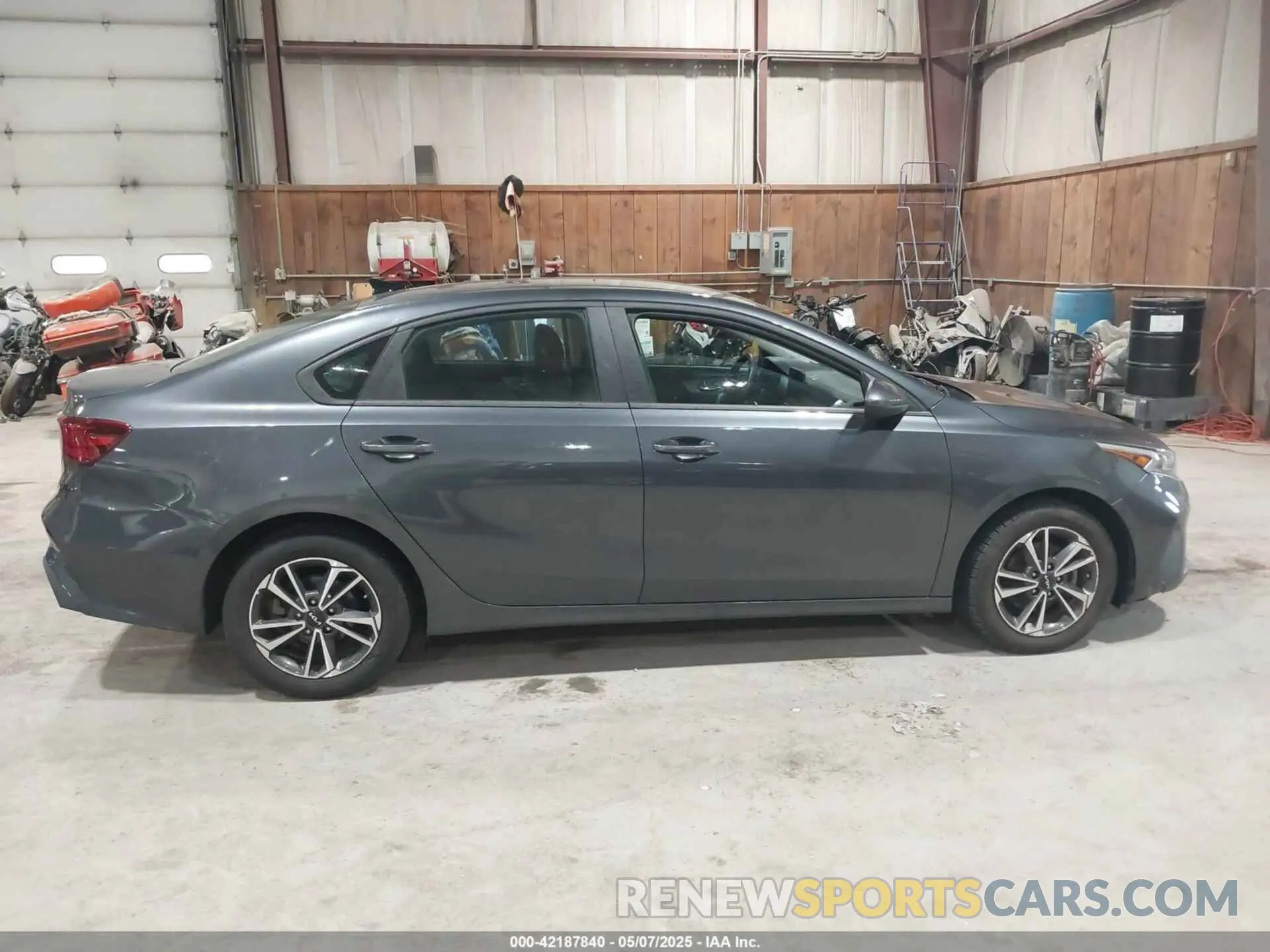 13 Photograph of a damaged car 3KPF24AD9PE691351 KIA FORTE 2023
