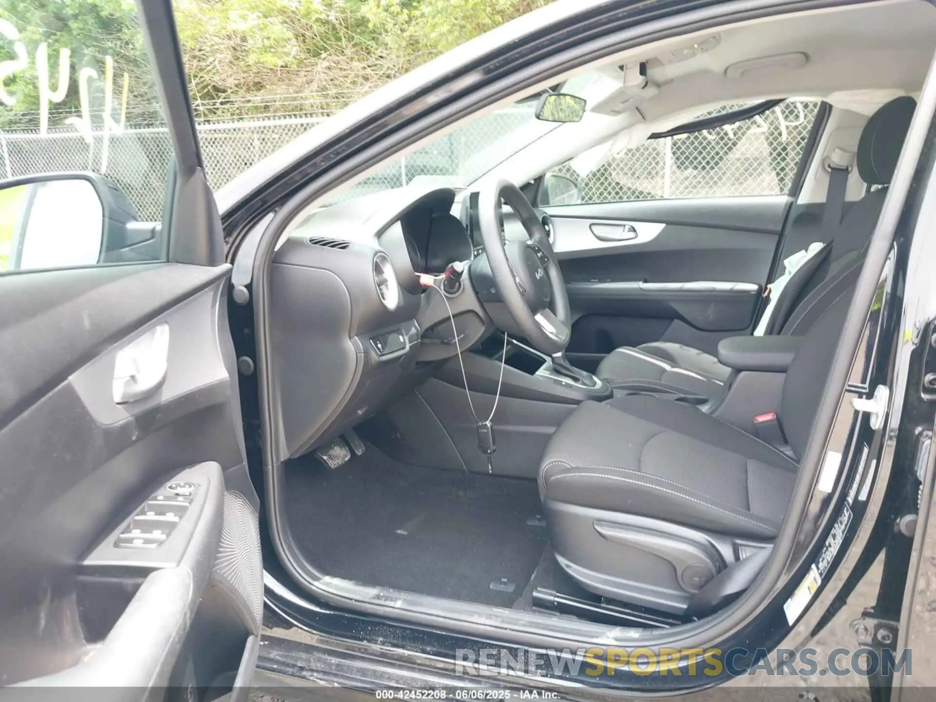 5 Photograph of a damaged car 3KPF24ADXPE632650 KIA FORTE 2023