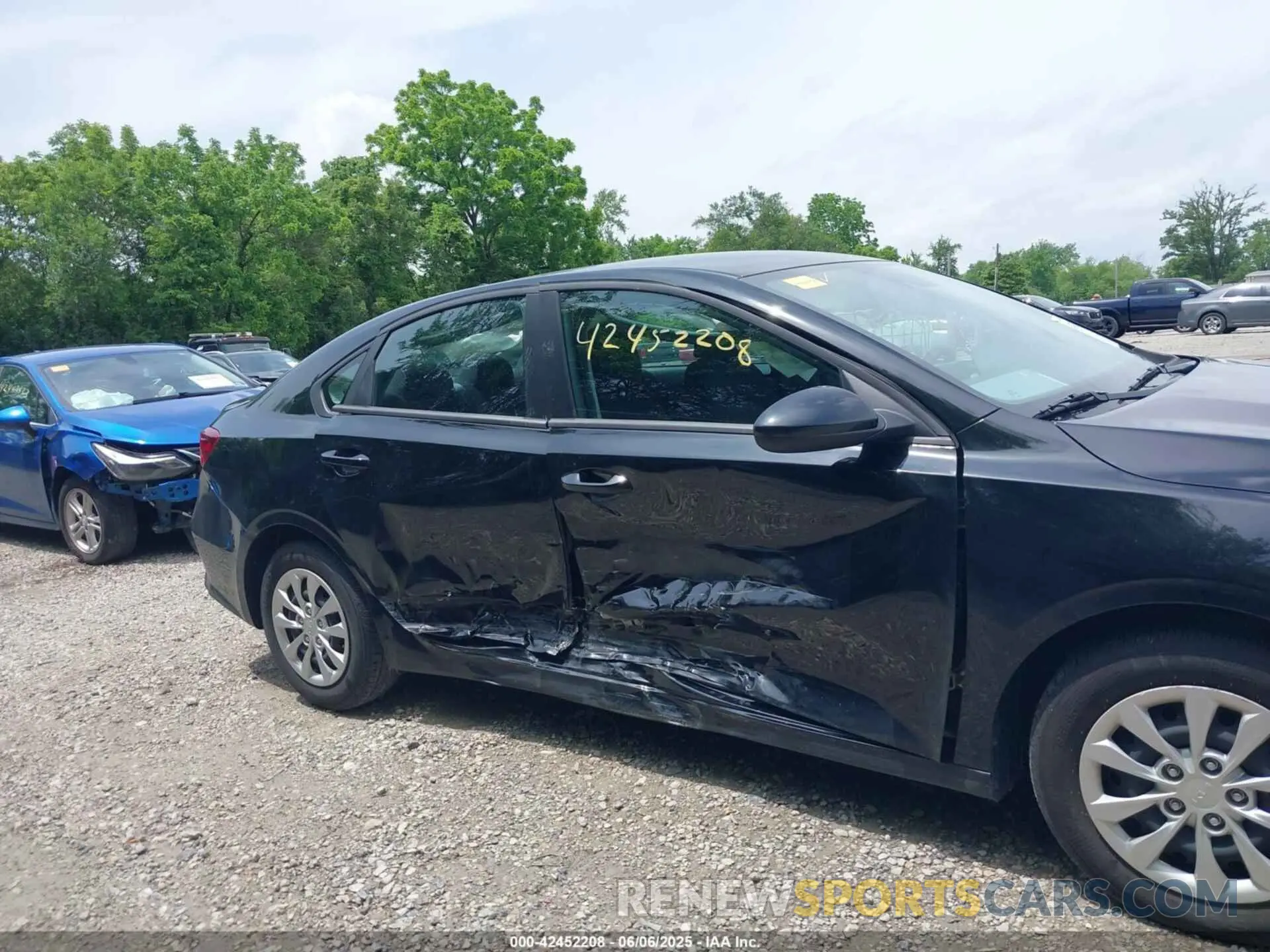 6 Photograph of a damaged car 3KPF24ADXPE632650 KIA FORTE 2023