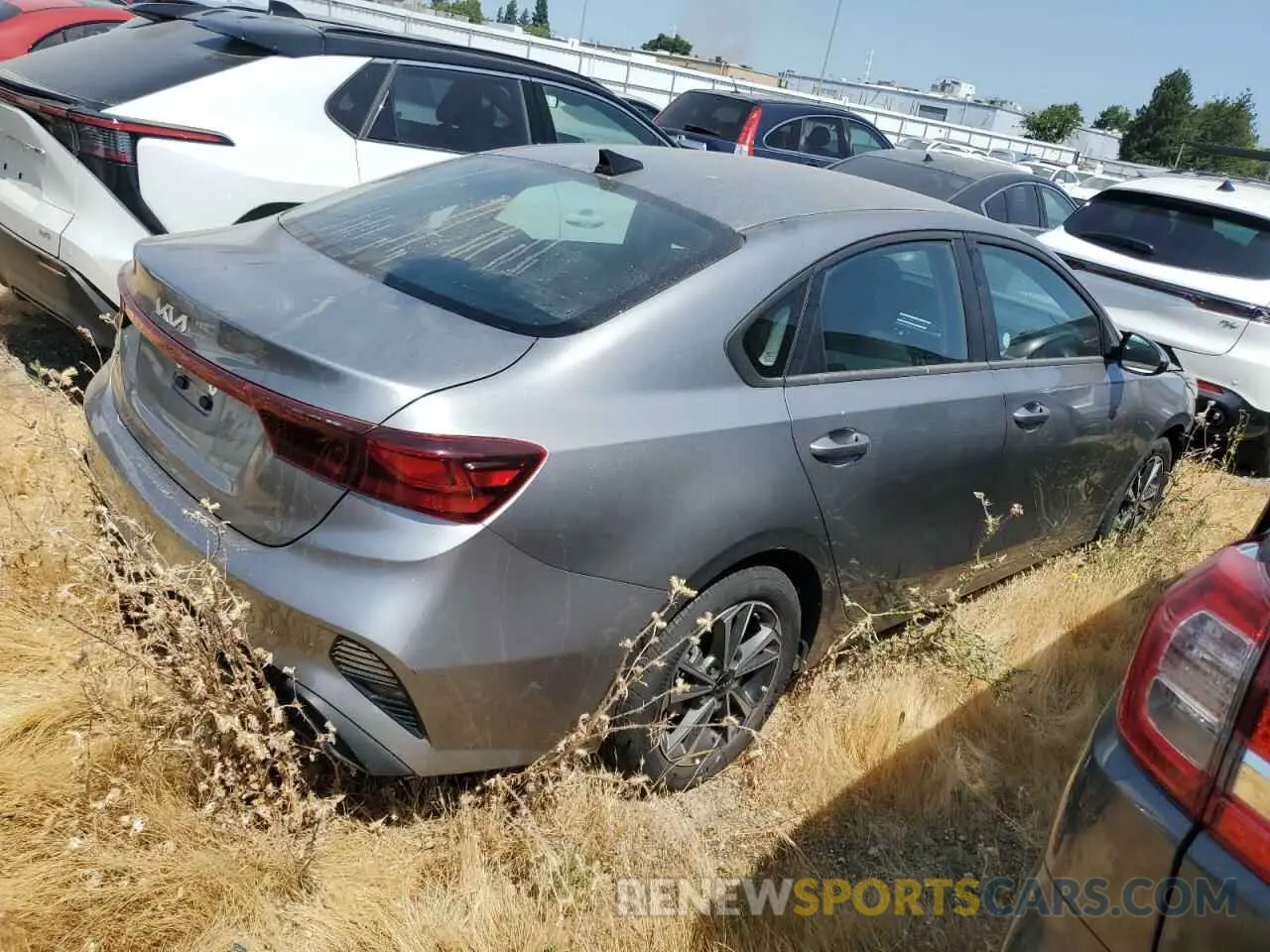 3 Photograph of a damaged car 3KPF24ADXPE647181 KIA FORTE 2023