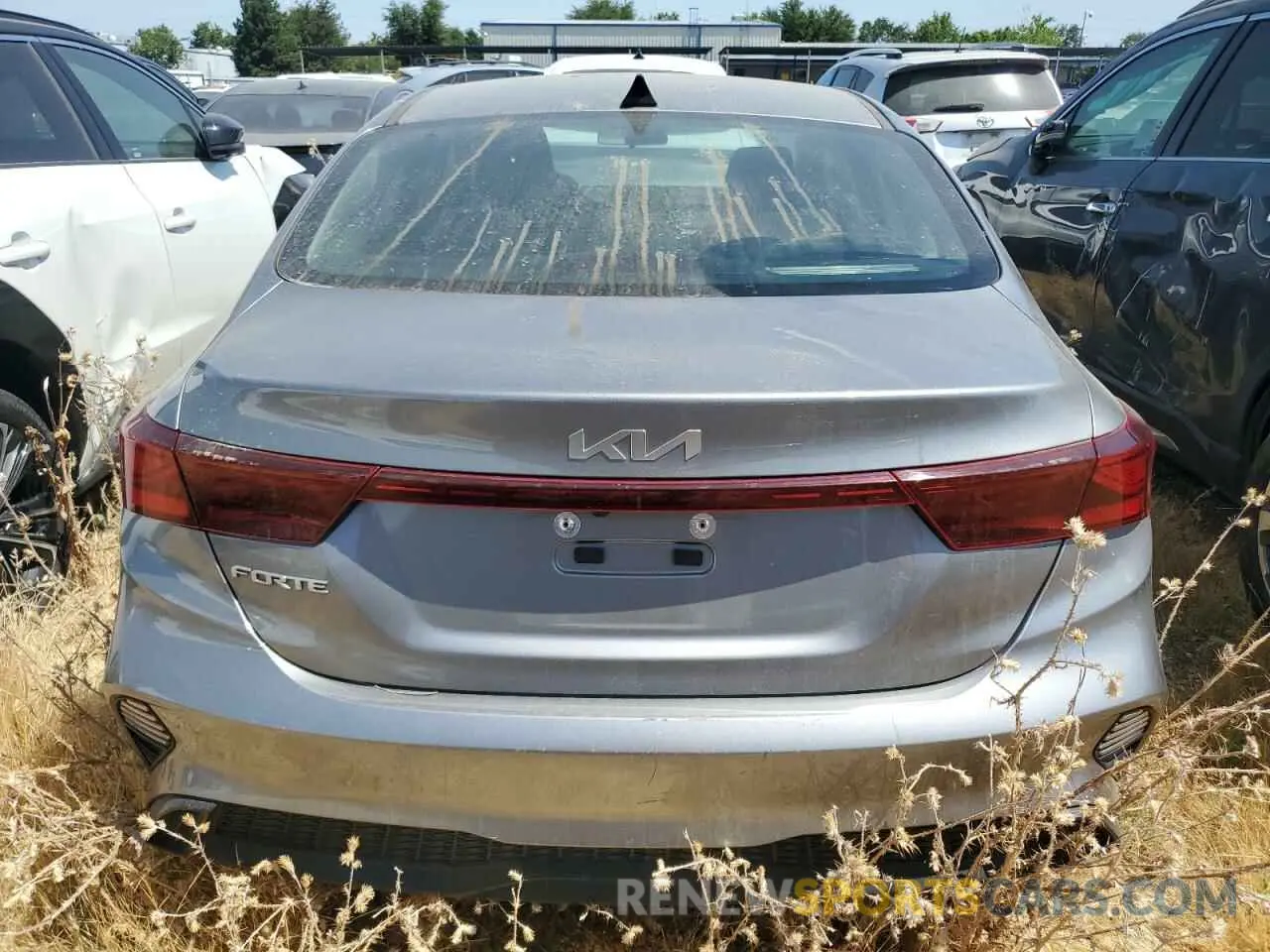 6 Photograph of a damaged car 3KPF24ADXPE647181 KIA FORTE 2023