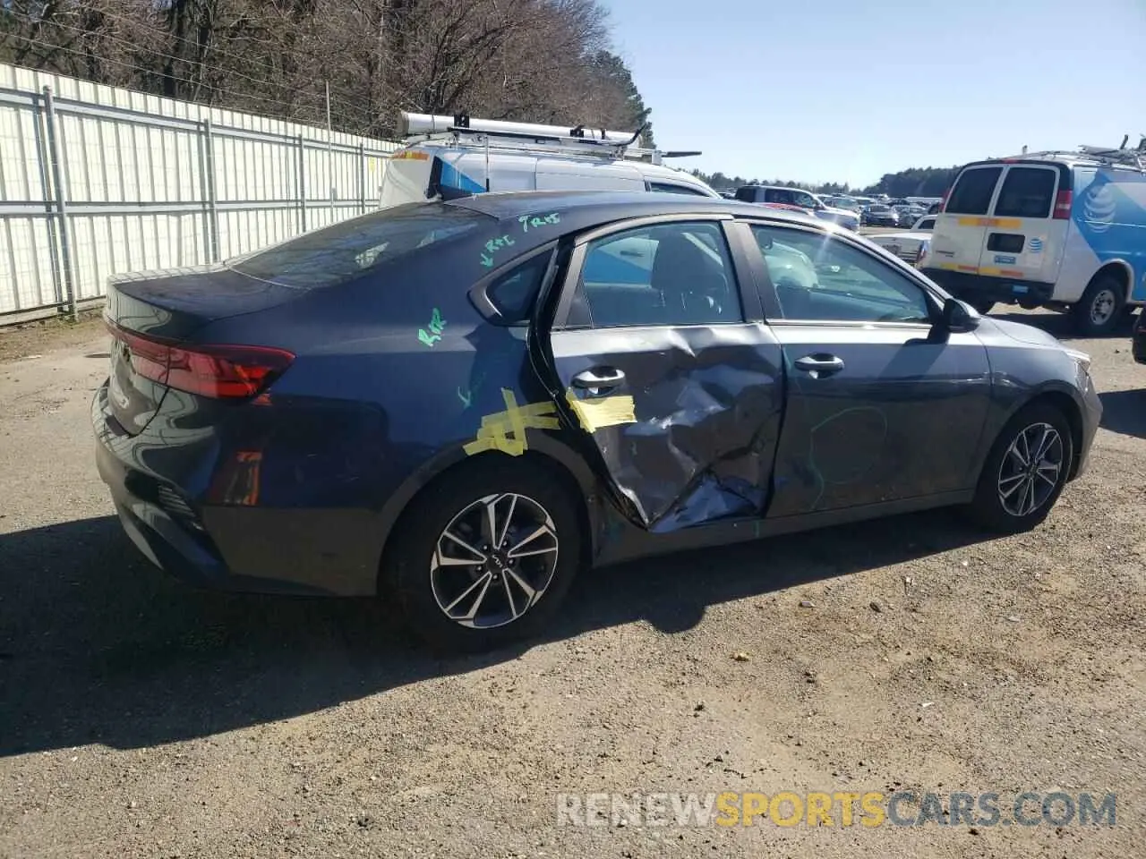 3 Photograph of a damaged car 3KPF24ADXPE648945 KIA FORTE 2023