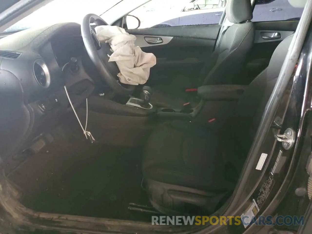 7 Photograph of a damaged car 3KPF24ADXPE672114 KIA FORTE 2023