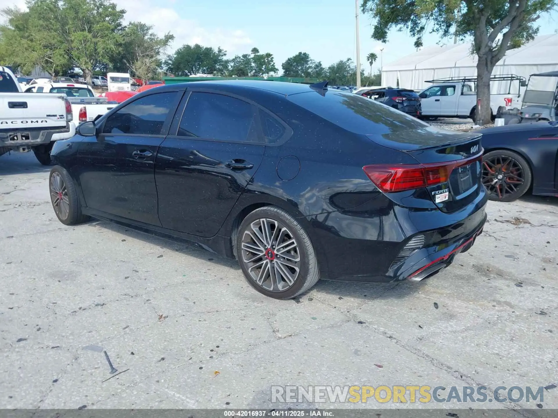3 Photograph of a damaged car 3KPF44AC0PE678151 KIA FORTE 2023