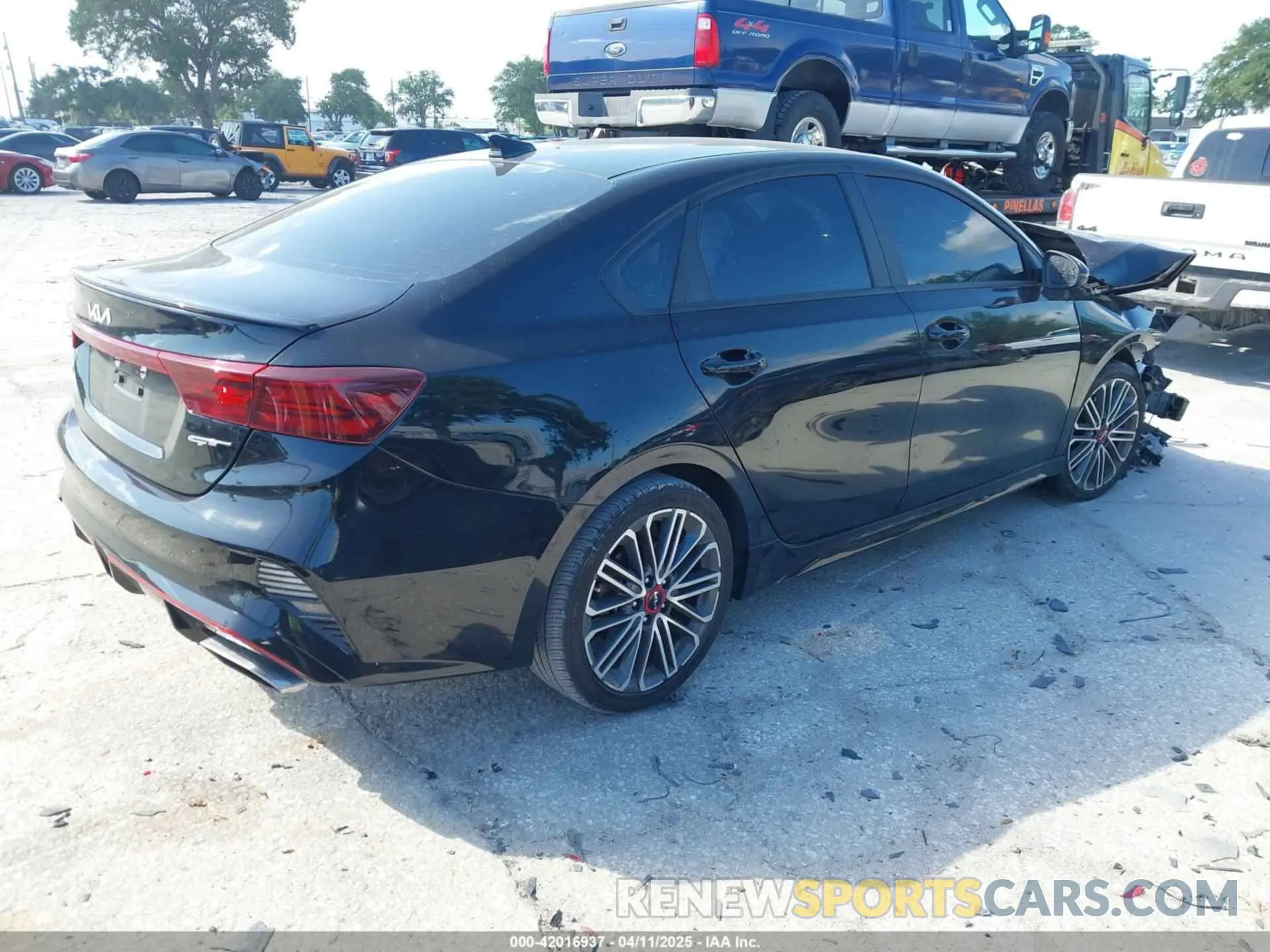 4 Photograph of a damaged car 3KPF44AC0PE678151 KIA FORTE 2023